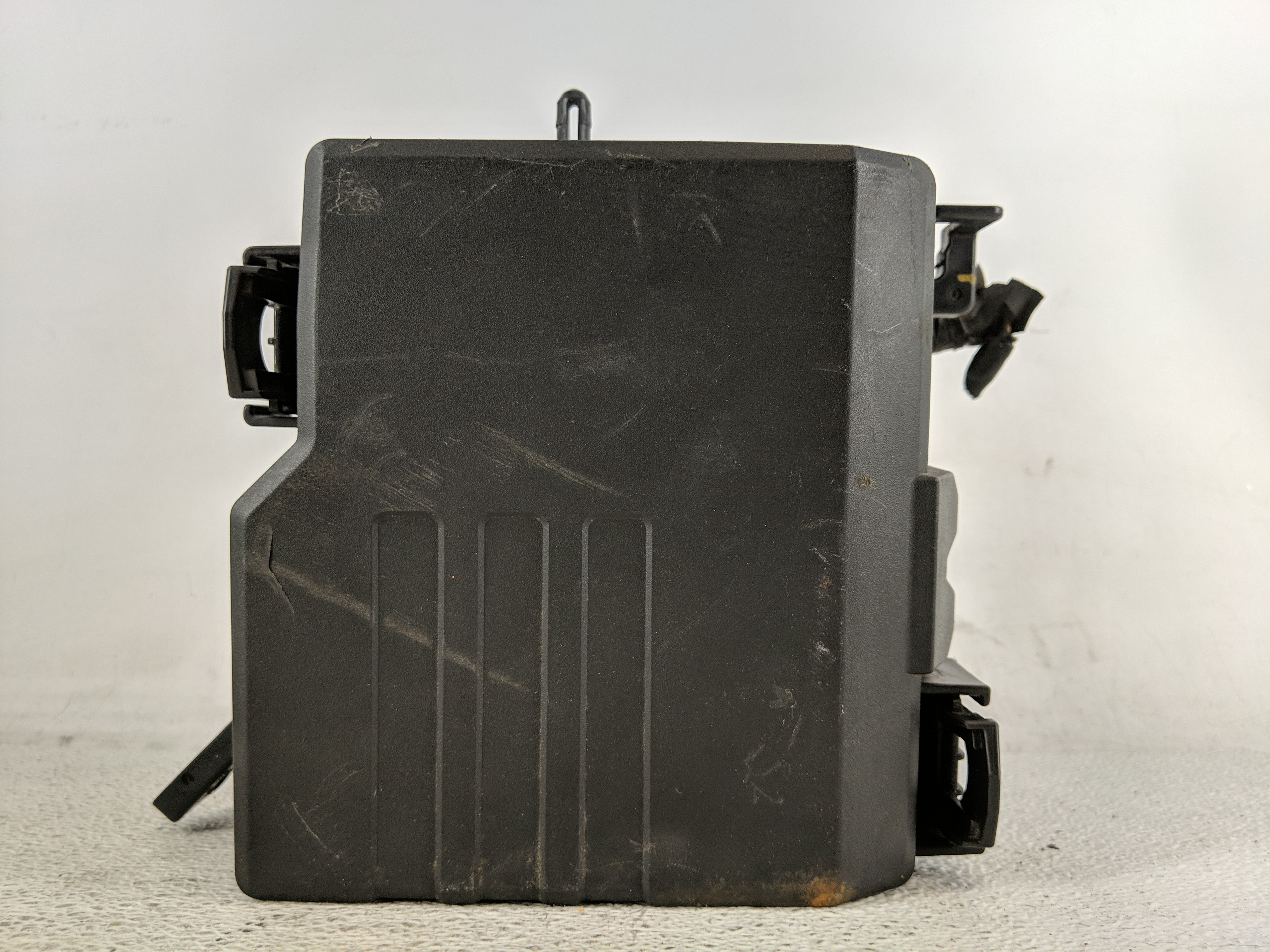 2019-2020 Hyundai Santa Fe Fusebox Fuse Box Relay Module 91200s2400ta 1199423 - Oemusedautoparts1.com