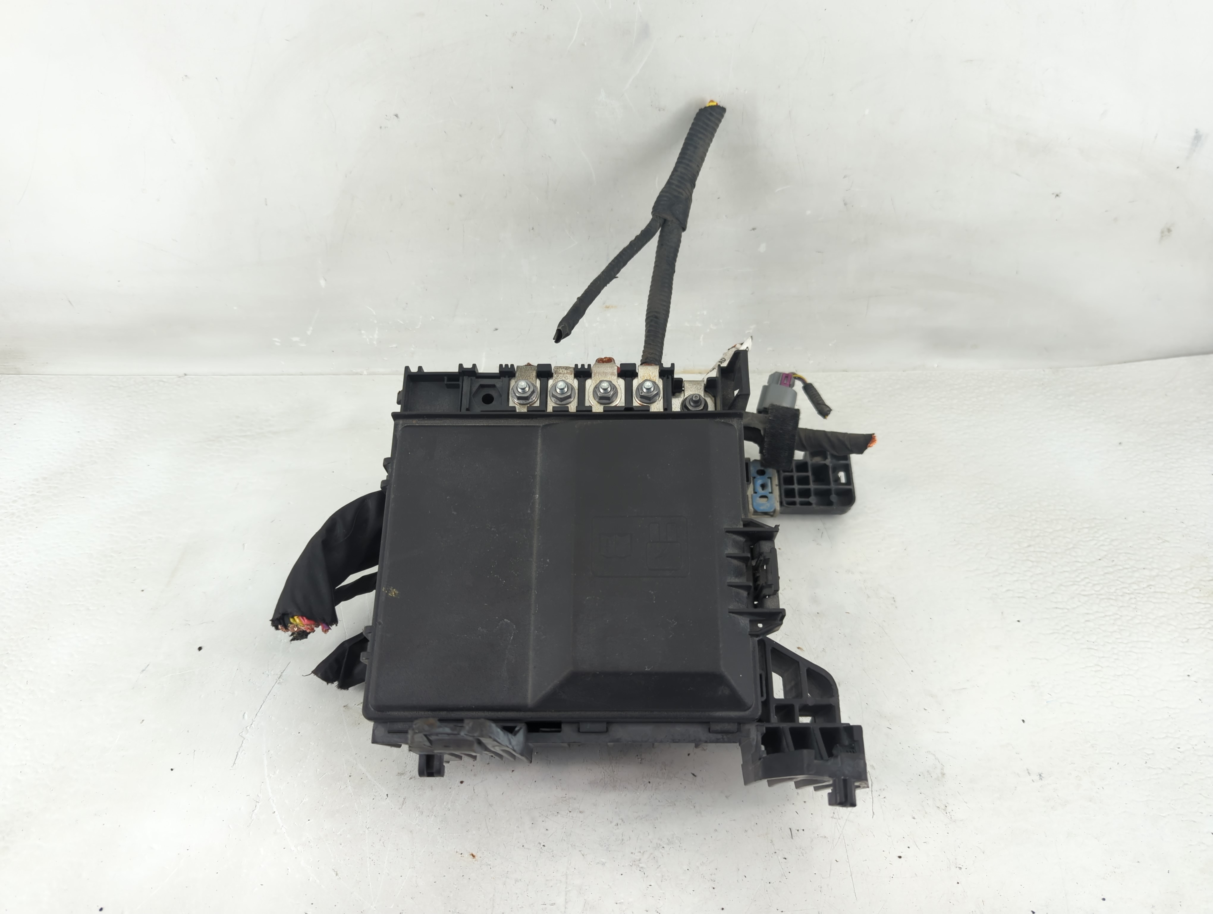 2018-2020 Ford F-150 Fusebox Fuse Box Relay Module 1199452 - Oemusedautoparts1.com
