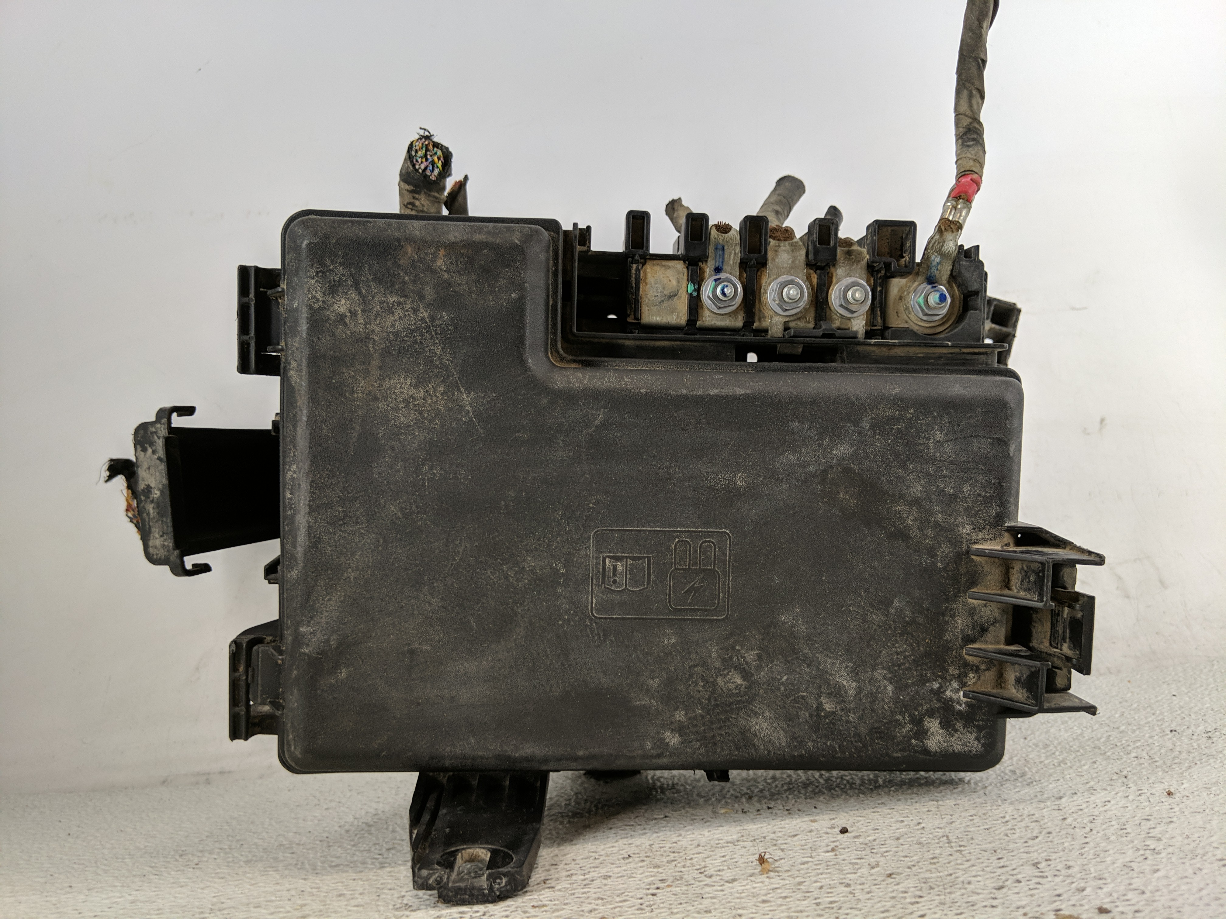 2016-2016 Ford F-150 Fusebox Fuse Box Relay Module Gl3t-12a581apb 1199456 - Oemusedautoparts1.com