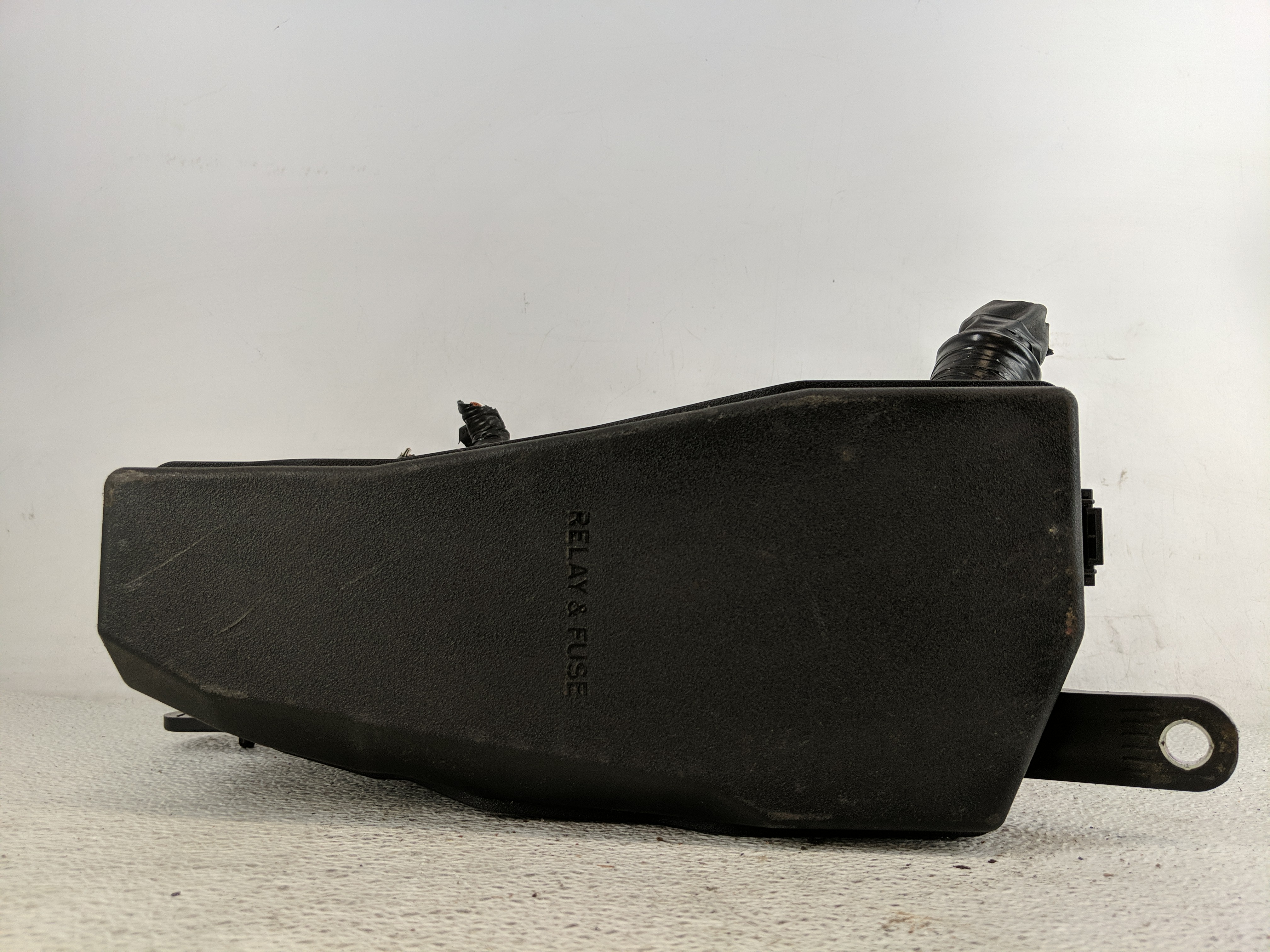 2018-2022 Toyota Camry Fusebox Fuse Box Relay Module 82620-33130 1199459 - Oemusedautoparts1.com