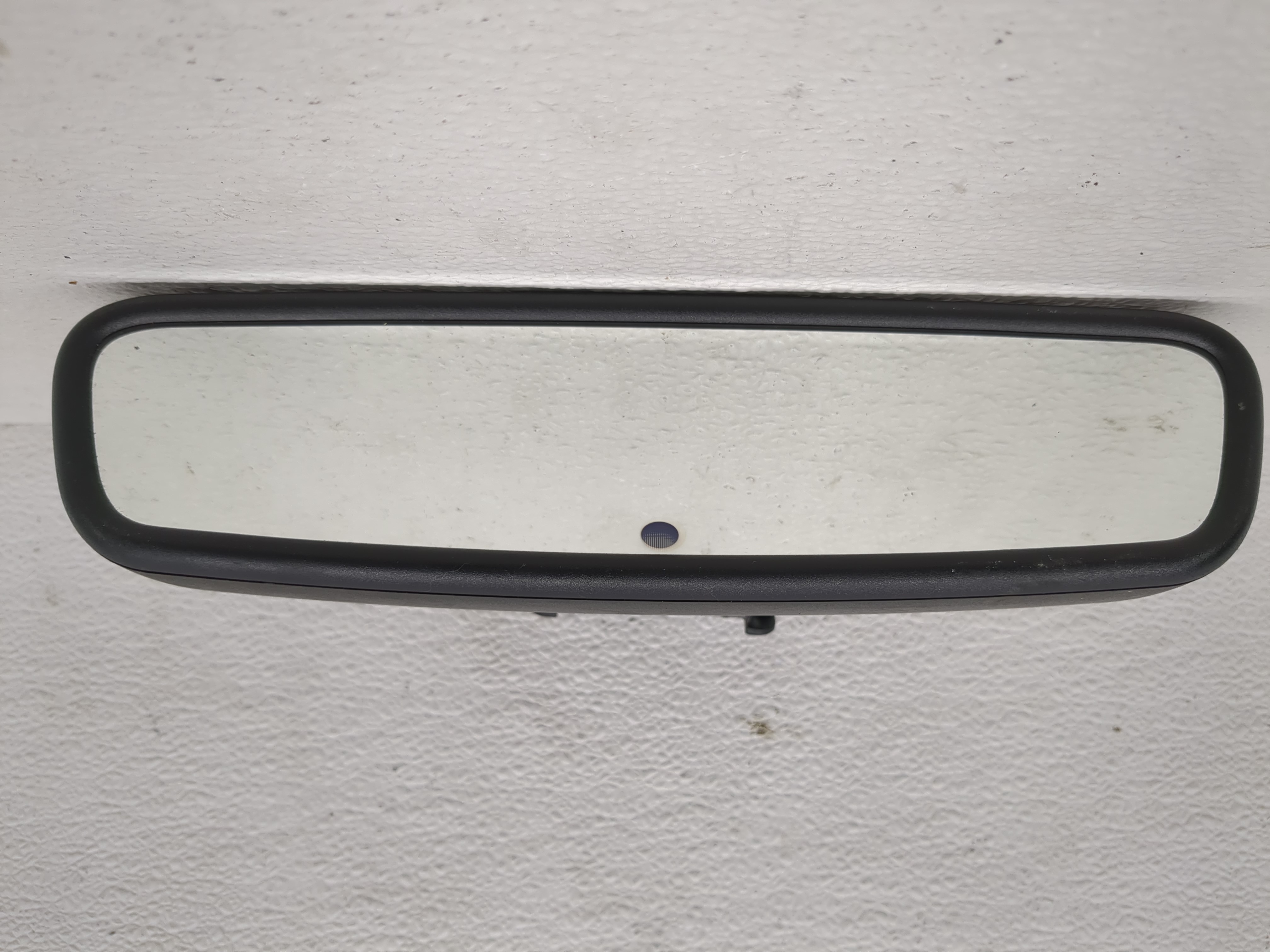 2017-2018 Jaguar Xe Interior Rear View Mirror Oem 1199469 - Oemusedautoparts1.com