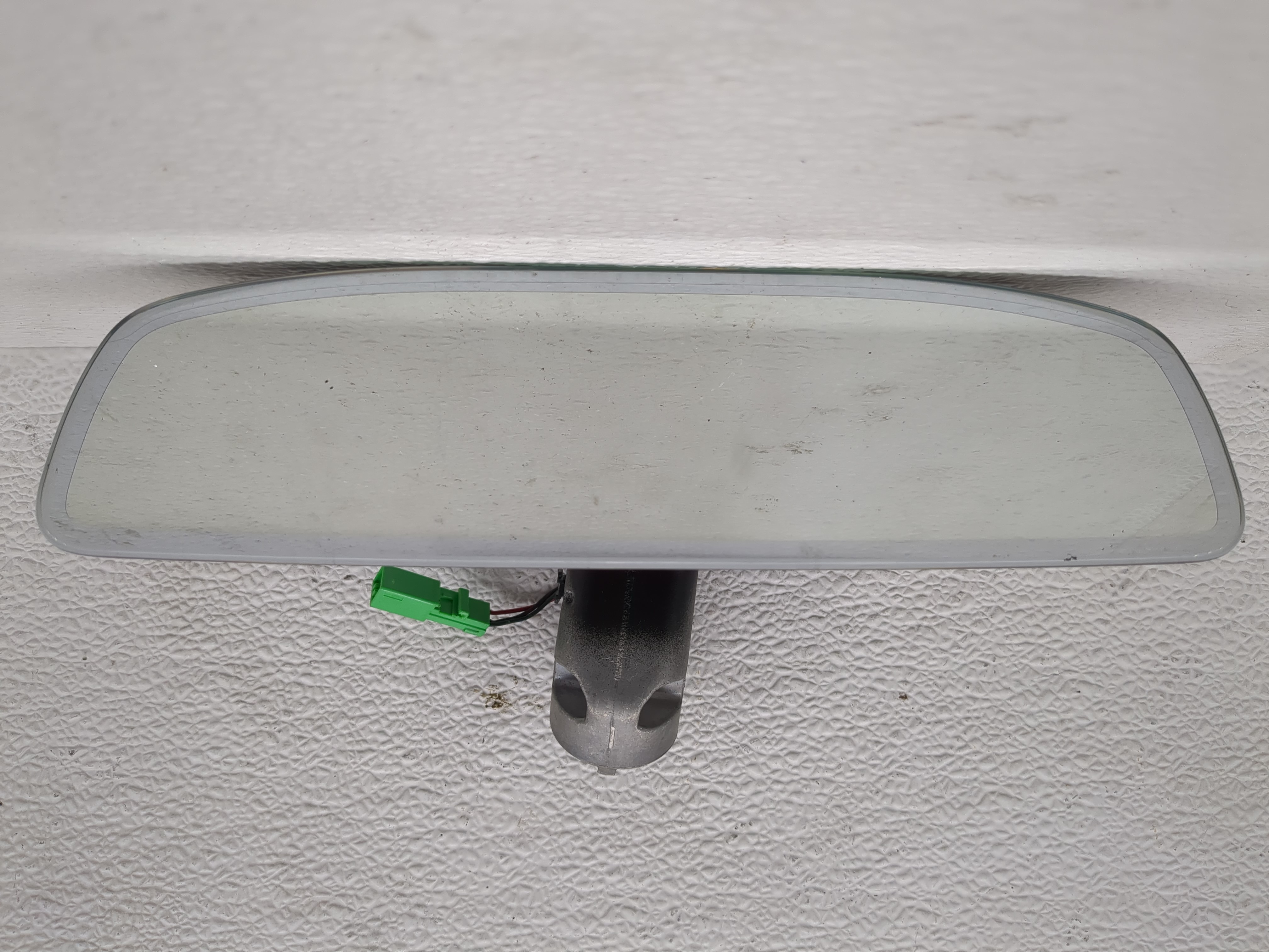 2018-2019 Volvo Xc60 Interior Rear View Mirror Oem 1199531 - Oemusedautoparts1.com