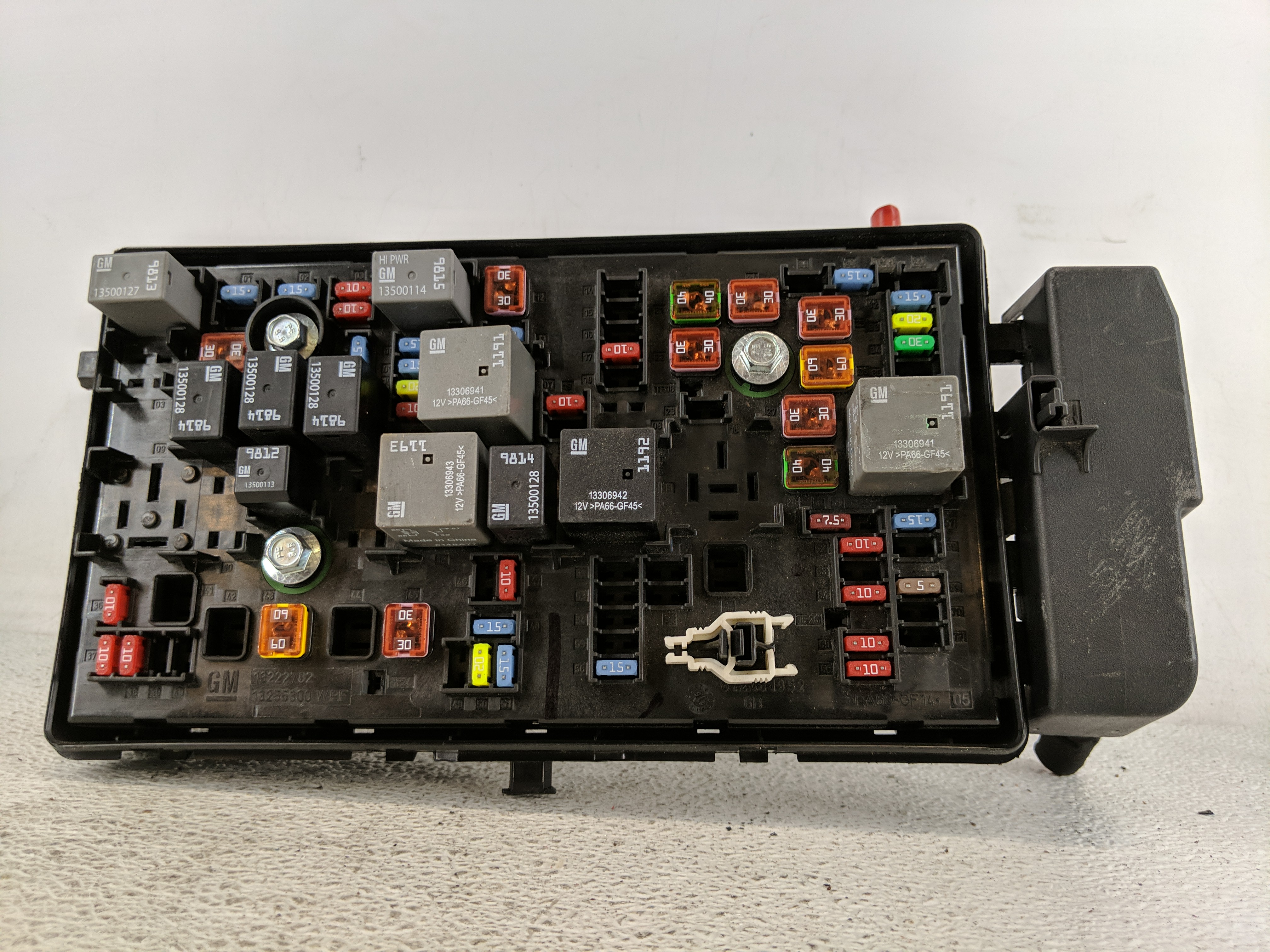 2015-2019 Chevrolet Colorado Fusebox Fuse Box Relay Module 23299776_01 1199552 - Oemusedautoparts1.com