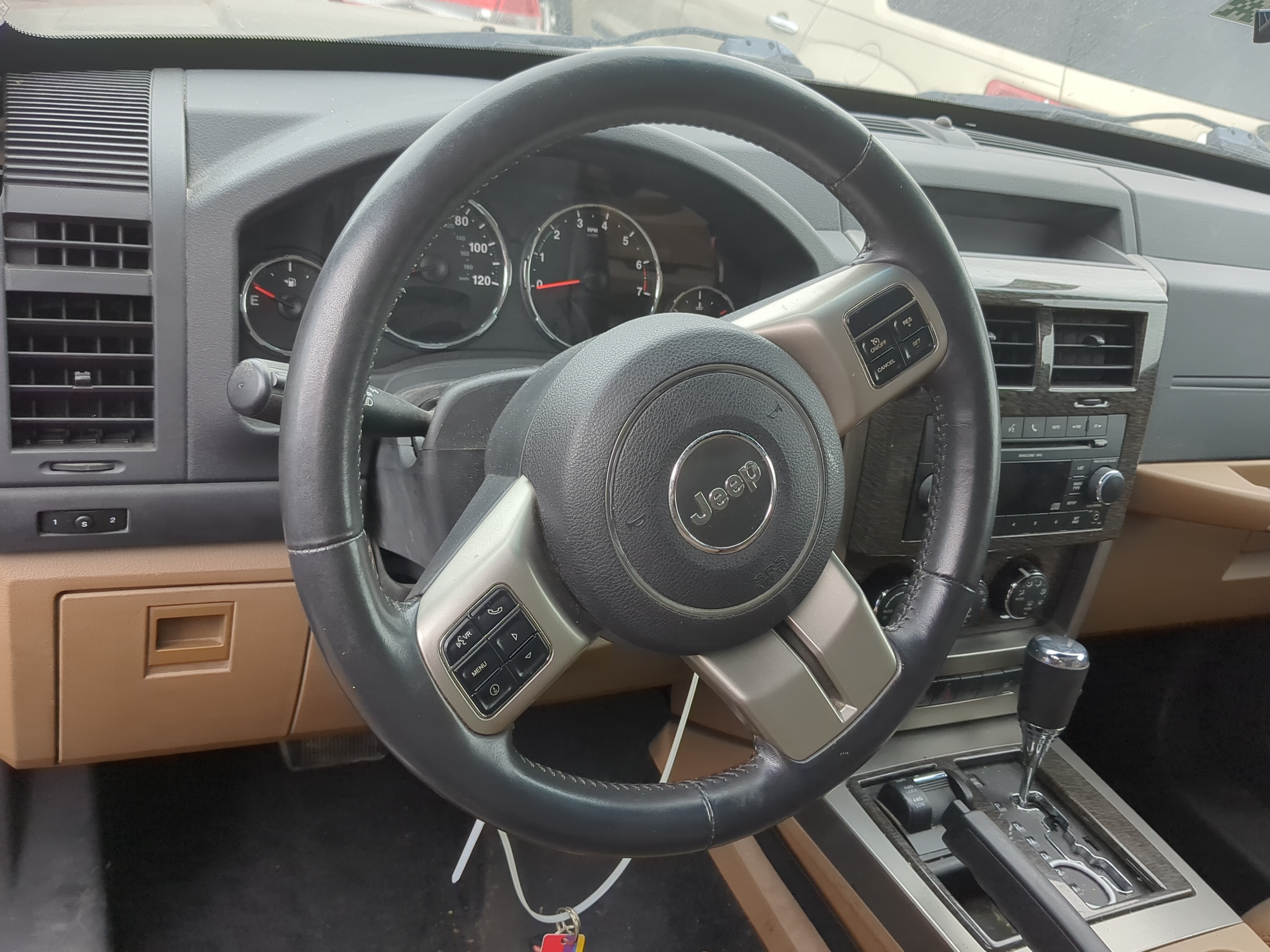 2010-2011 Jeep Liberty Air Bag Driver Left Steering Wheel Mounted 1199762 - Oemusedautoparts1.com