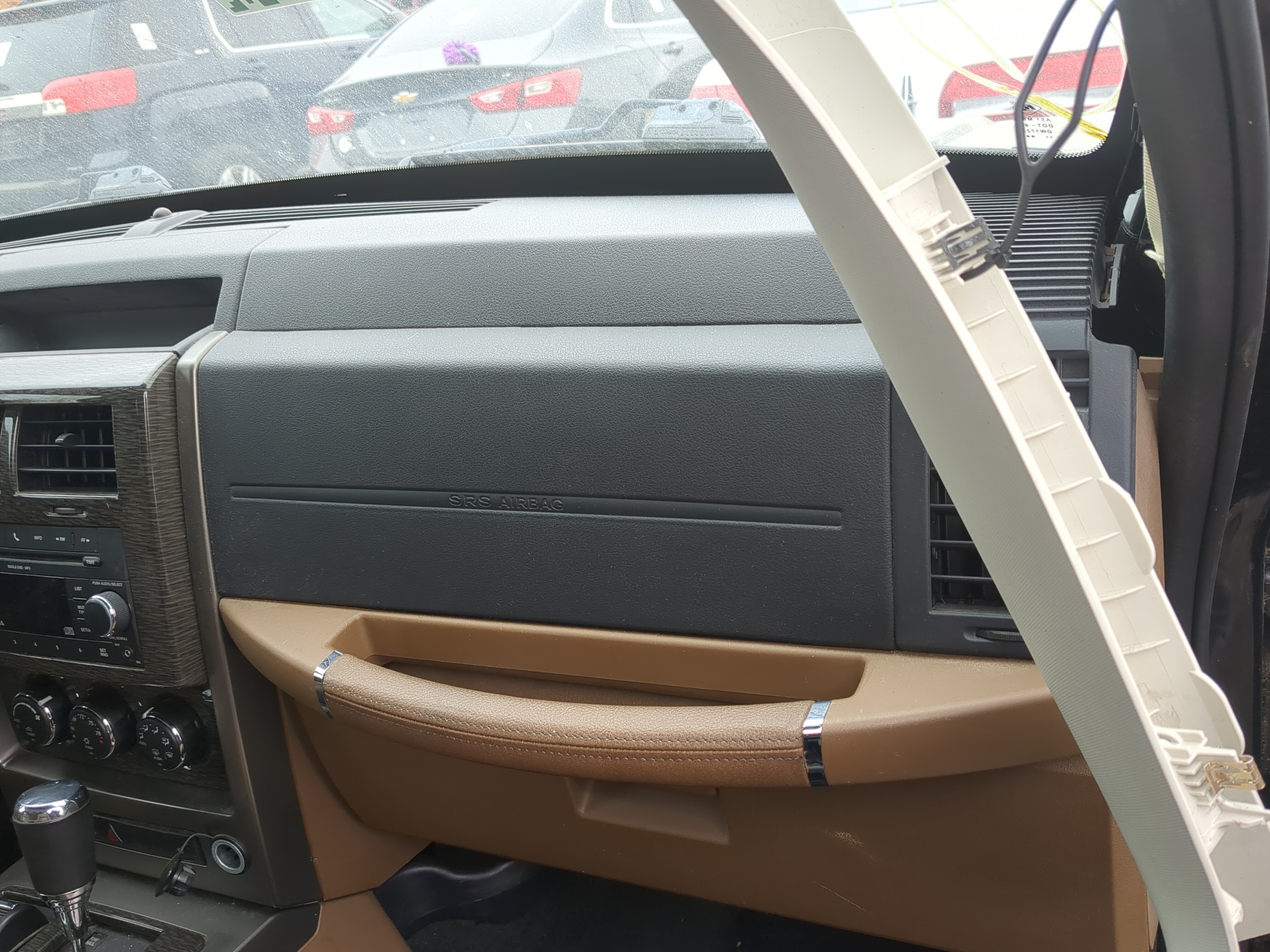 2010-2011 Jeep Liberty Air Bag Passenger Right Dashboard Oem 1199763 - Oemusedautoparts1.com