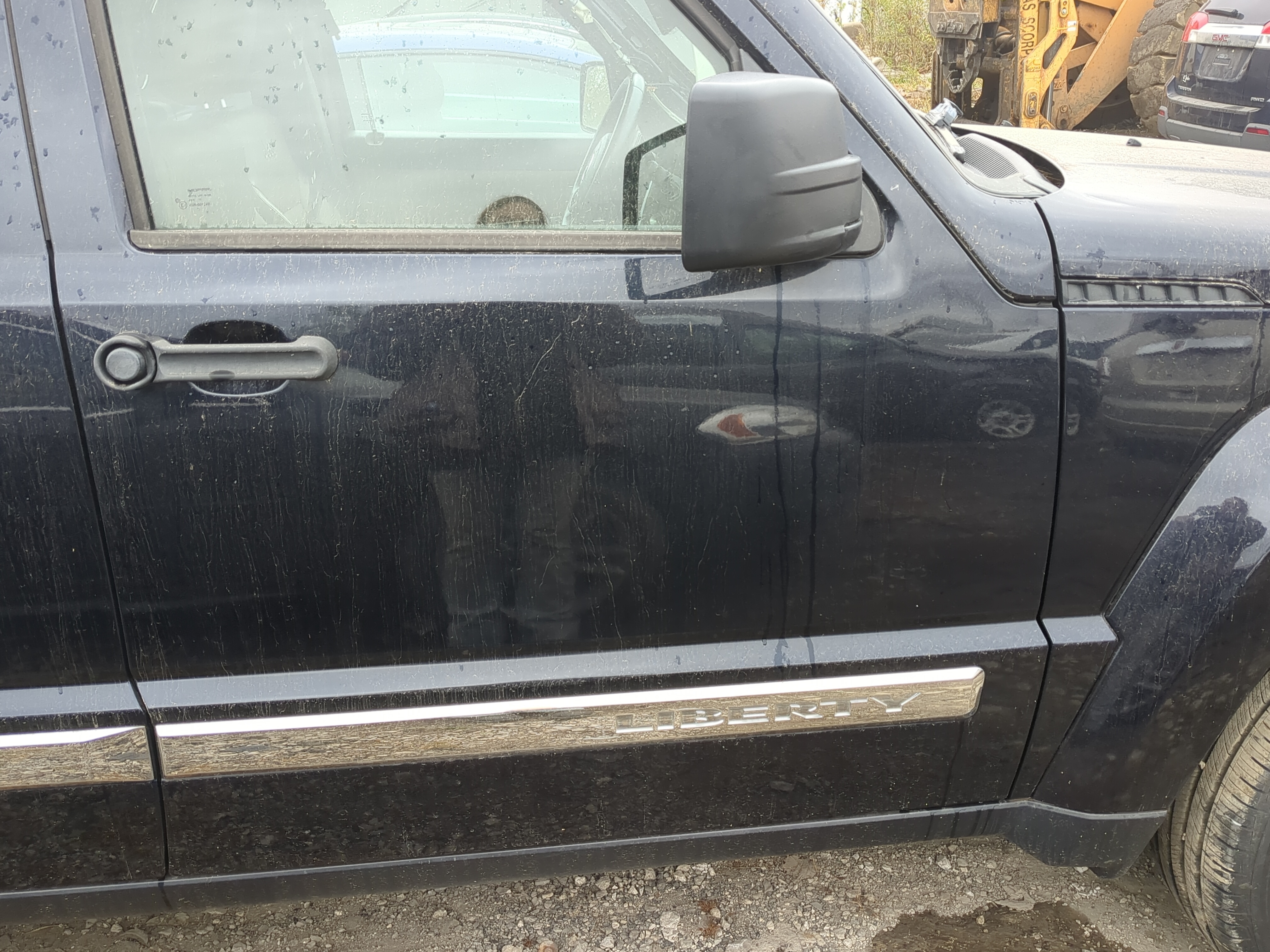 2008-2012 Jeep Liberty Passenger Front Door Oem 1199800 - Oemusedautoparts1.com