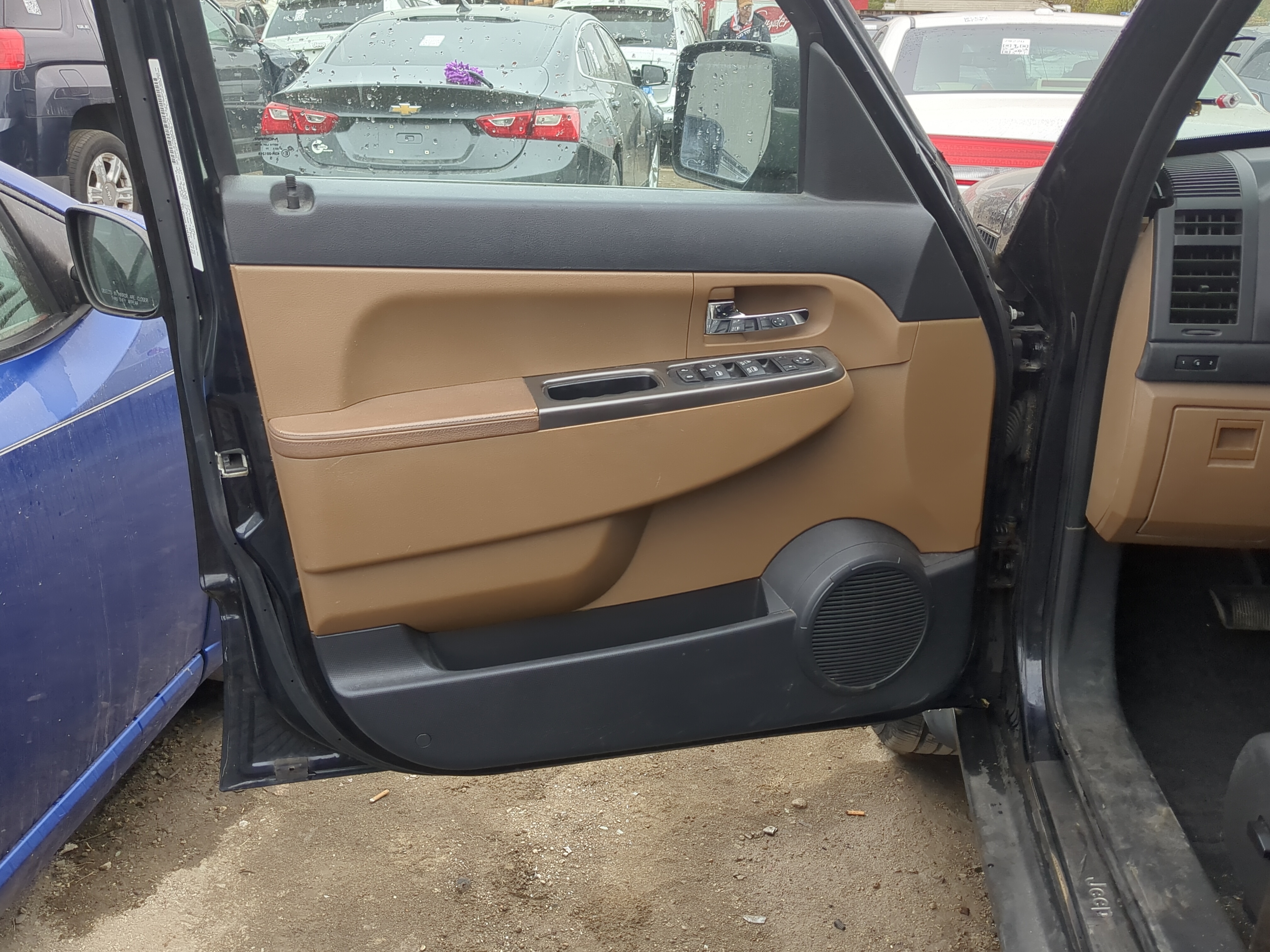 Picture of 2011 Jeep Liberty Front Left Driver Interior Door Panel Trim 1199862