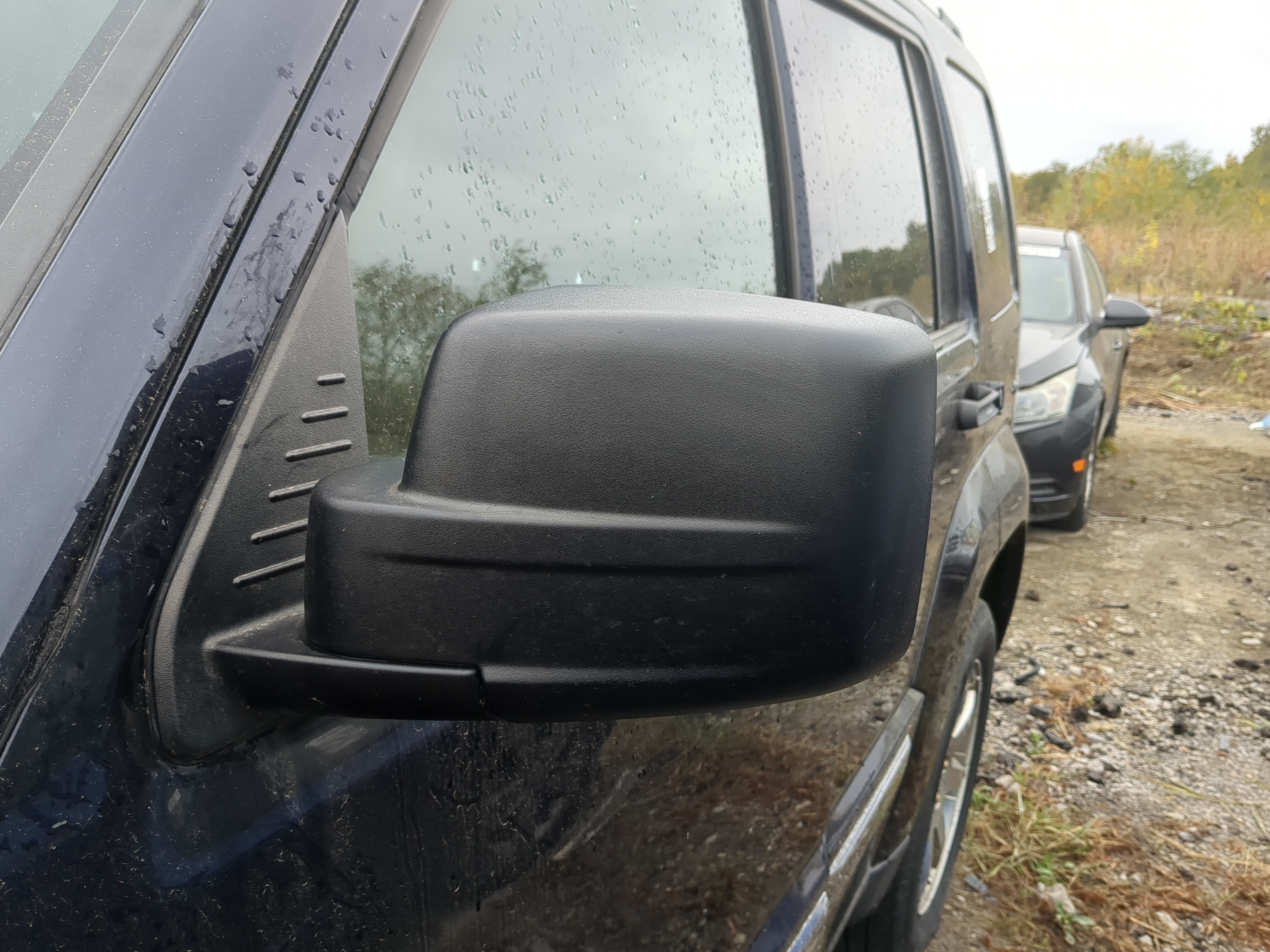 2008-2012 Jeep Liberty Driver Left Side View Power Door Mirror 1199899 - Oemusedautoparts1.com