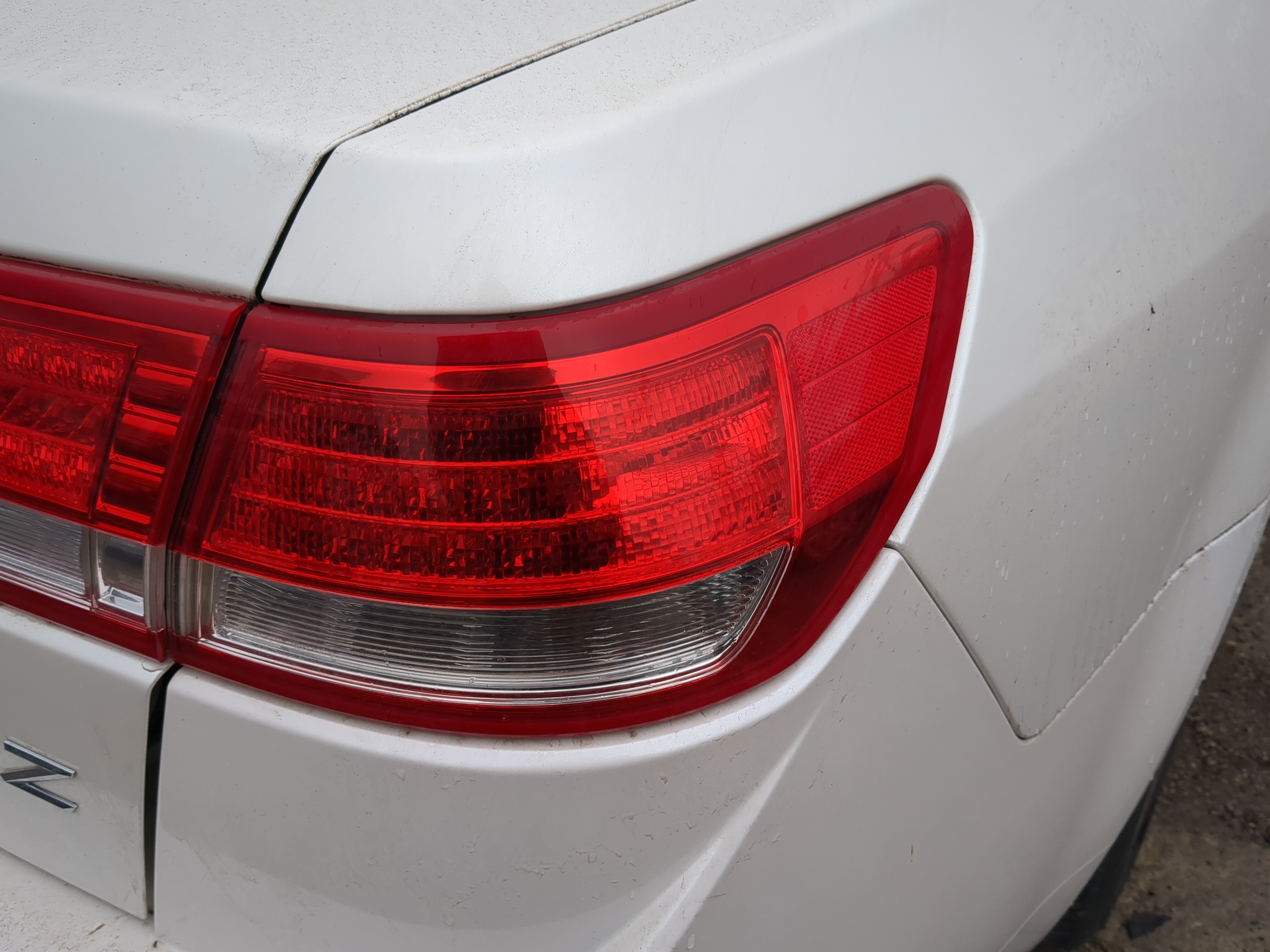 Picture of 2010-2012 Lincoln Mkz Passenger Right Side Tail Light Taillight Oem 1200034