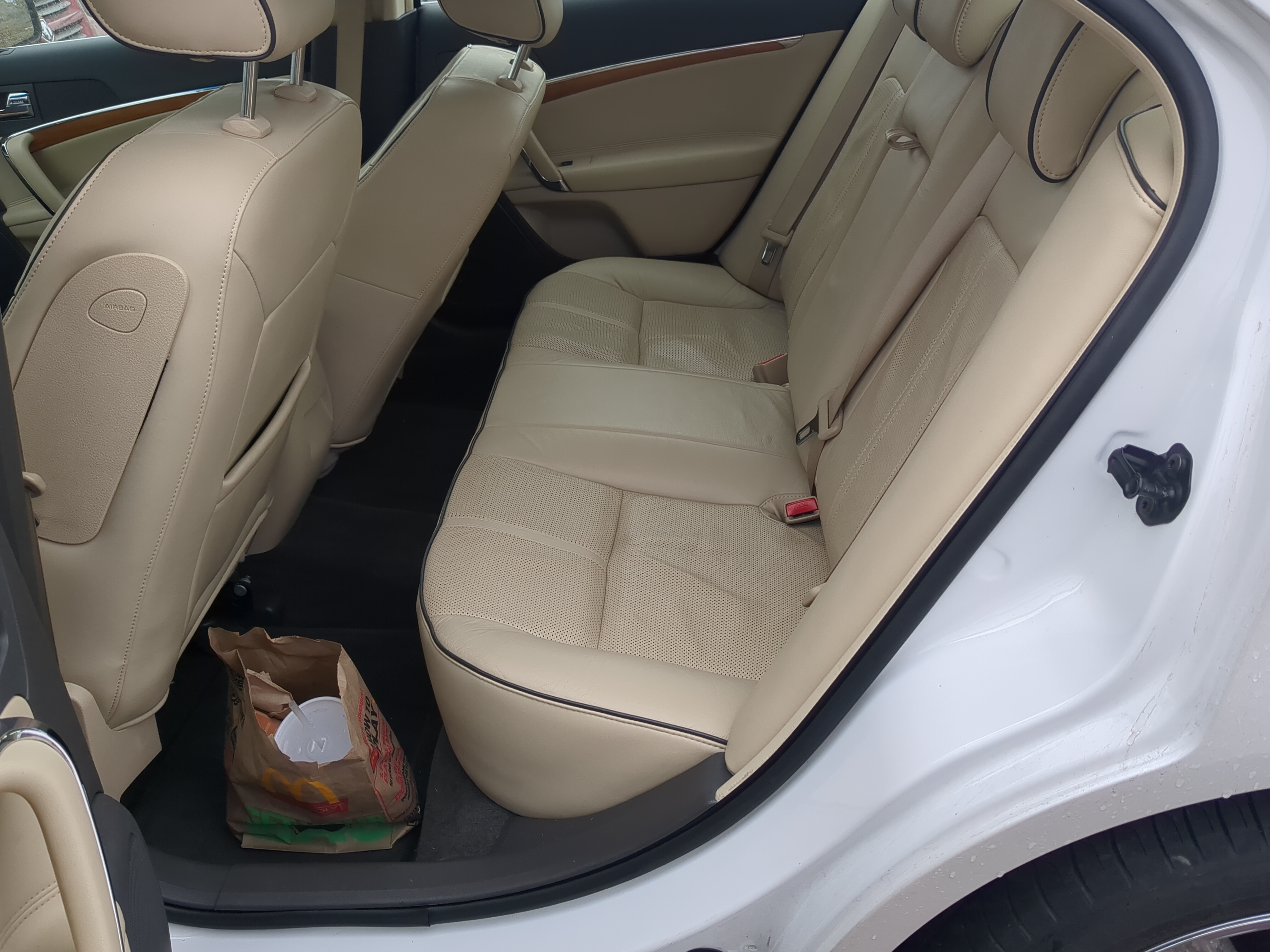 2010 Lincoln Mkz Rear Seat Oem 1200084 - Oemusedautoparts1.com