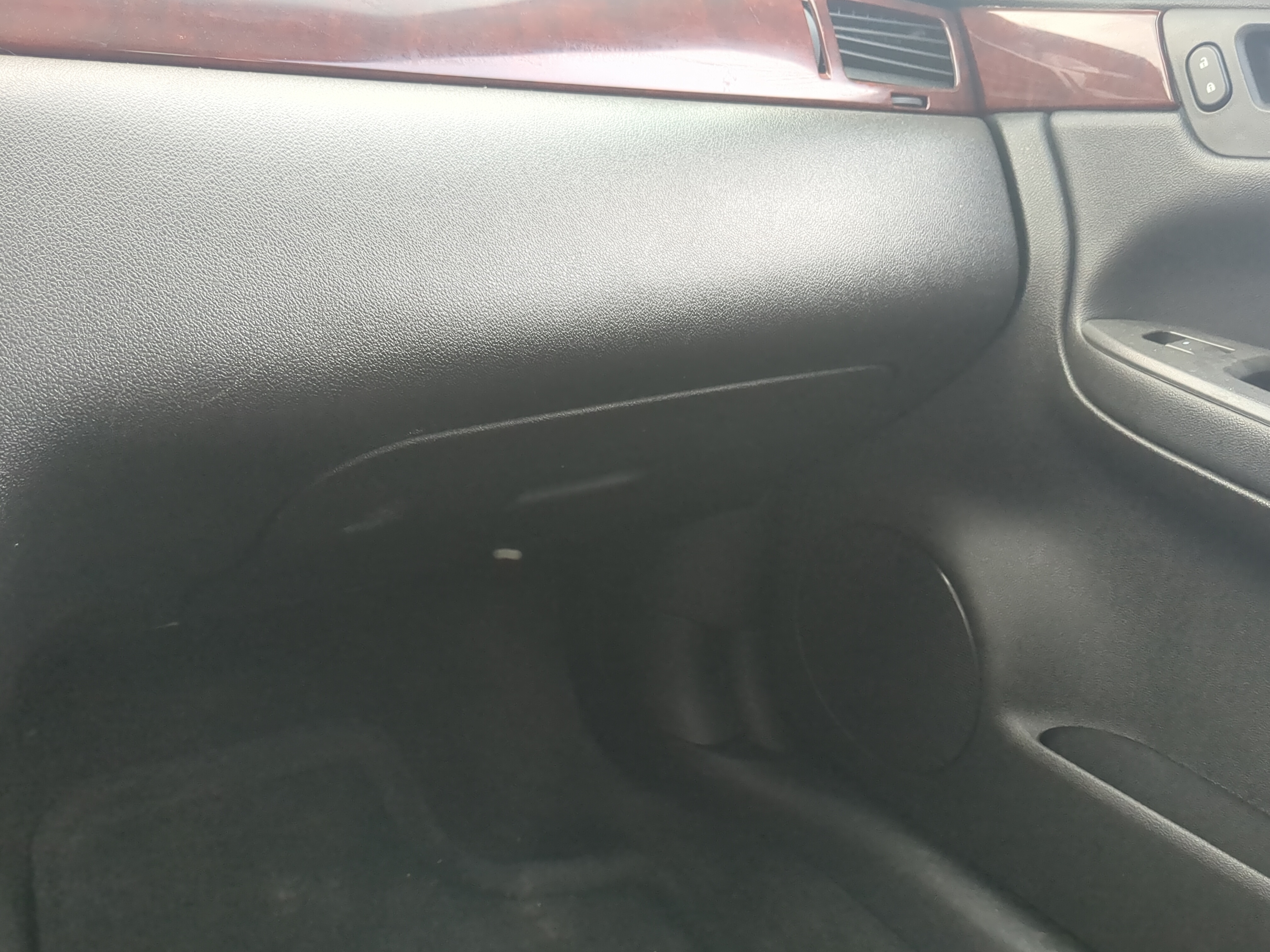 2009 Chevrolet Impala Passenger Glove Box Door Storage Compartment 1200218 - Oemusedautoparts1.com