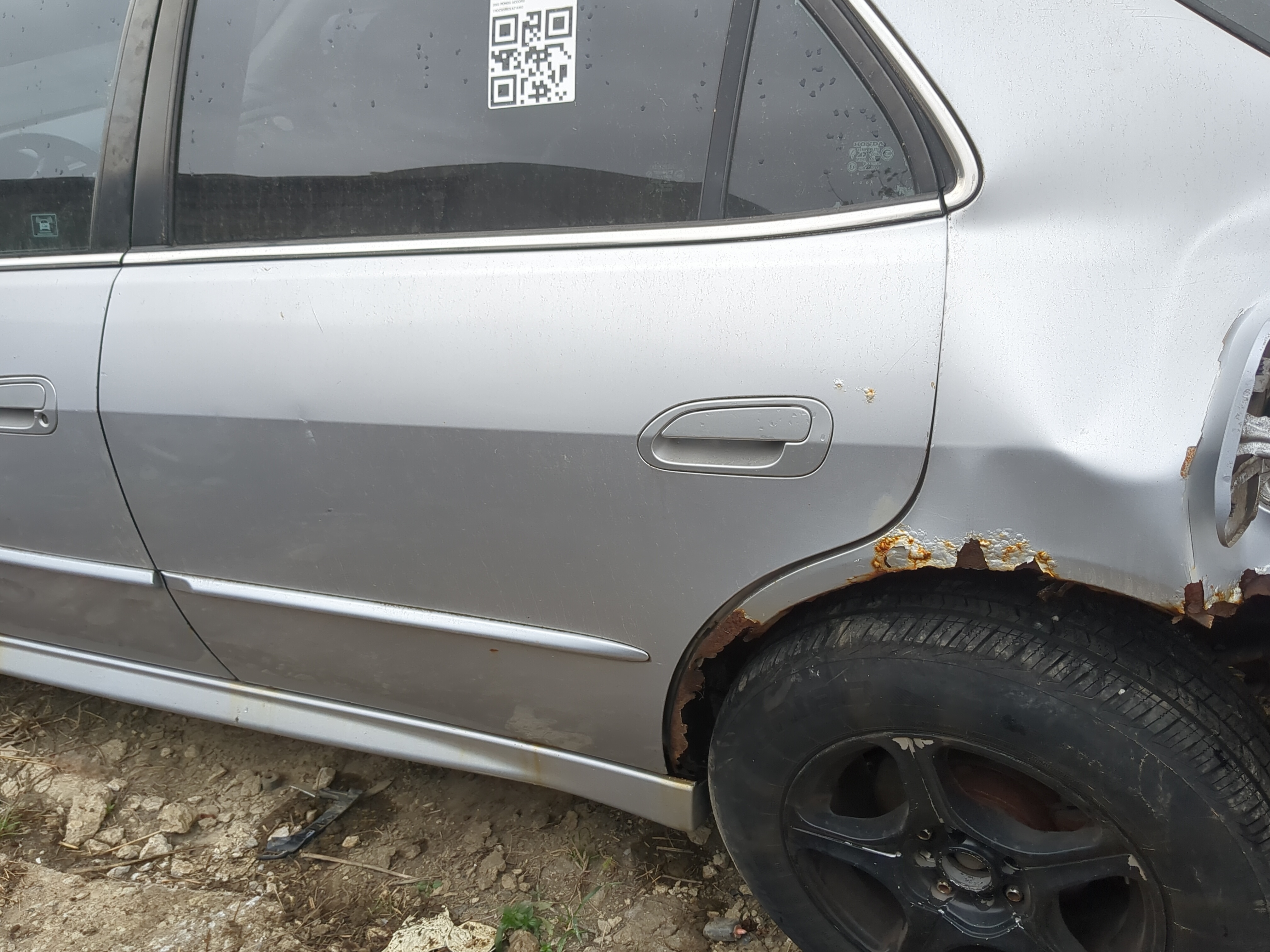 1998-2002 Honda Accord Driver Rear Door Oem 1200489 - Oemusedautoparts1.com