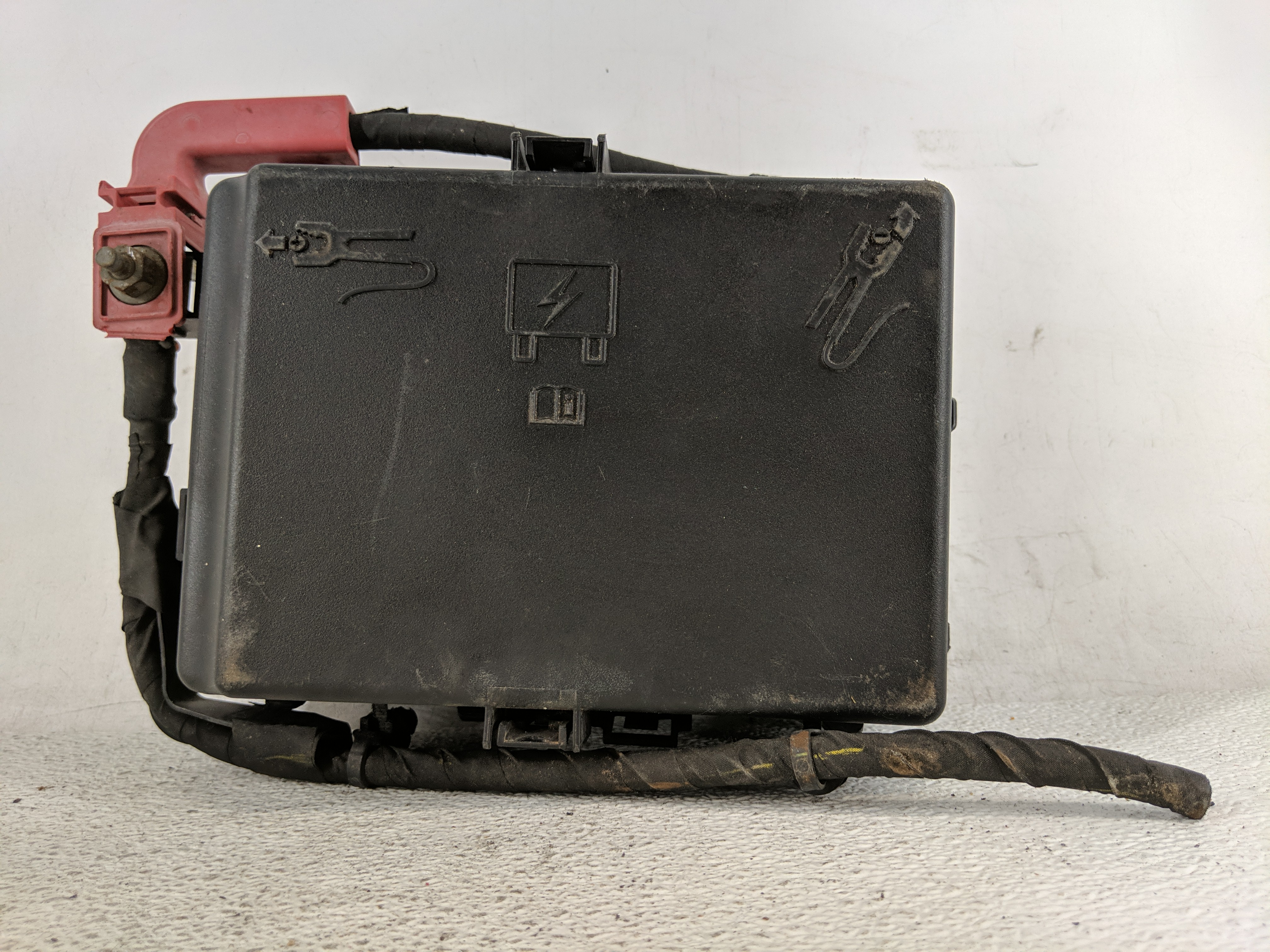 2019-2020 Dodge Charger Fusebox Fuse Box Relay Module 1200709 - Oemusedautoparts1.com