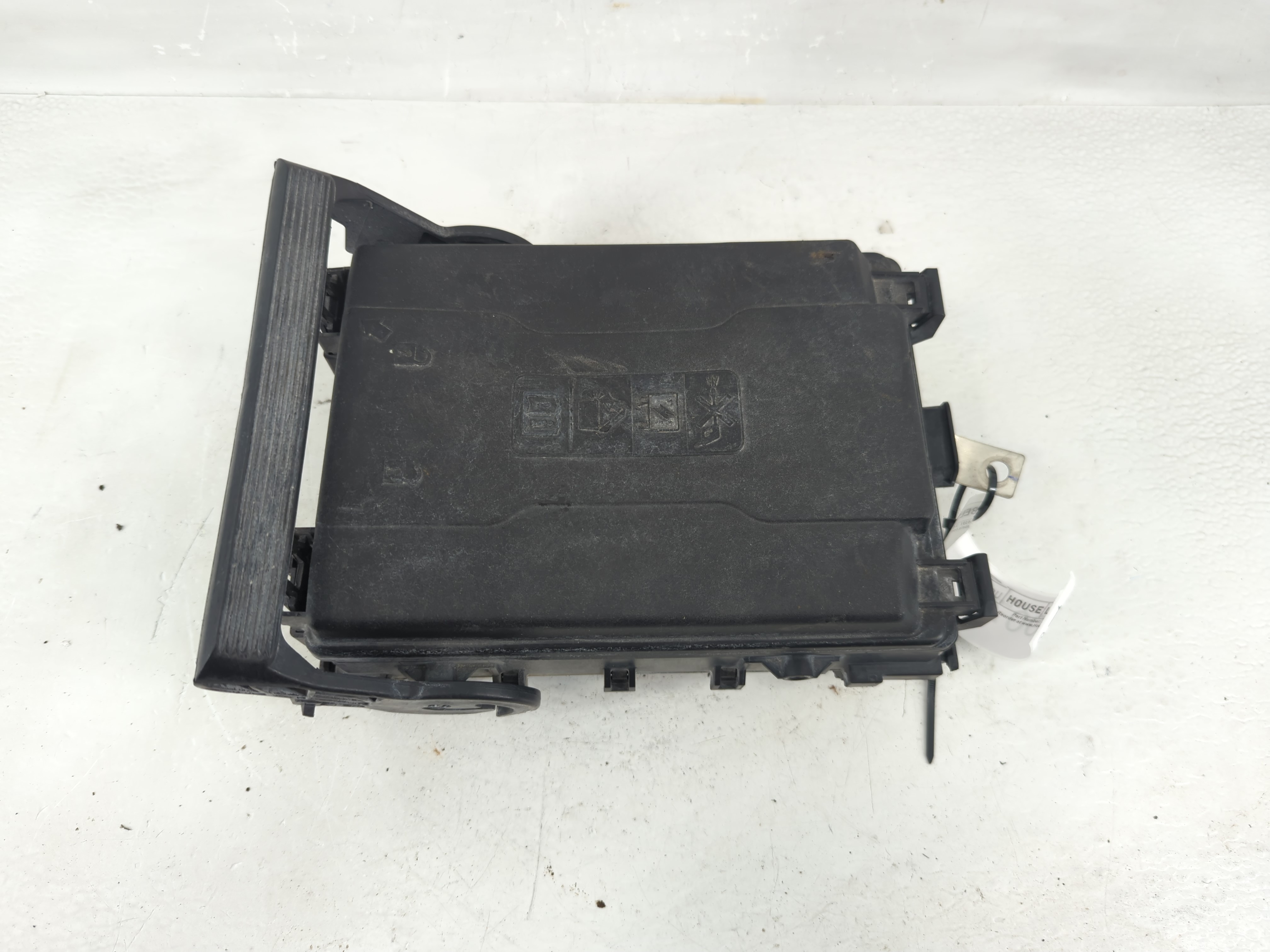 2015-2020 Chevrolet Tahoe Fusebox Fuse Box Relay Module 23227061 1200716 - Oemusedautoparts1.com