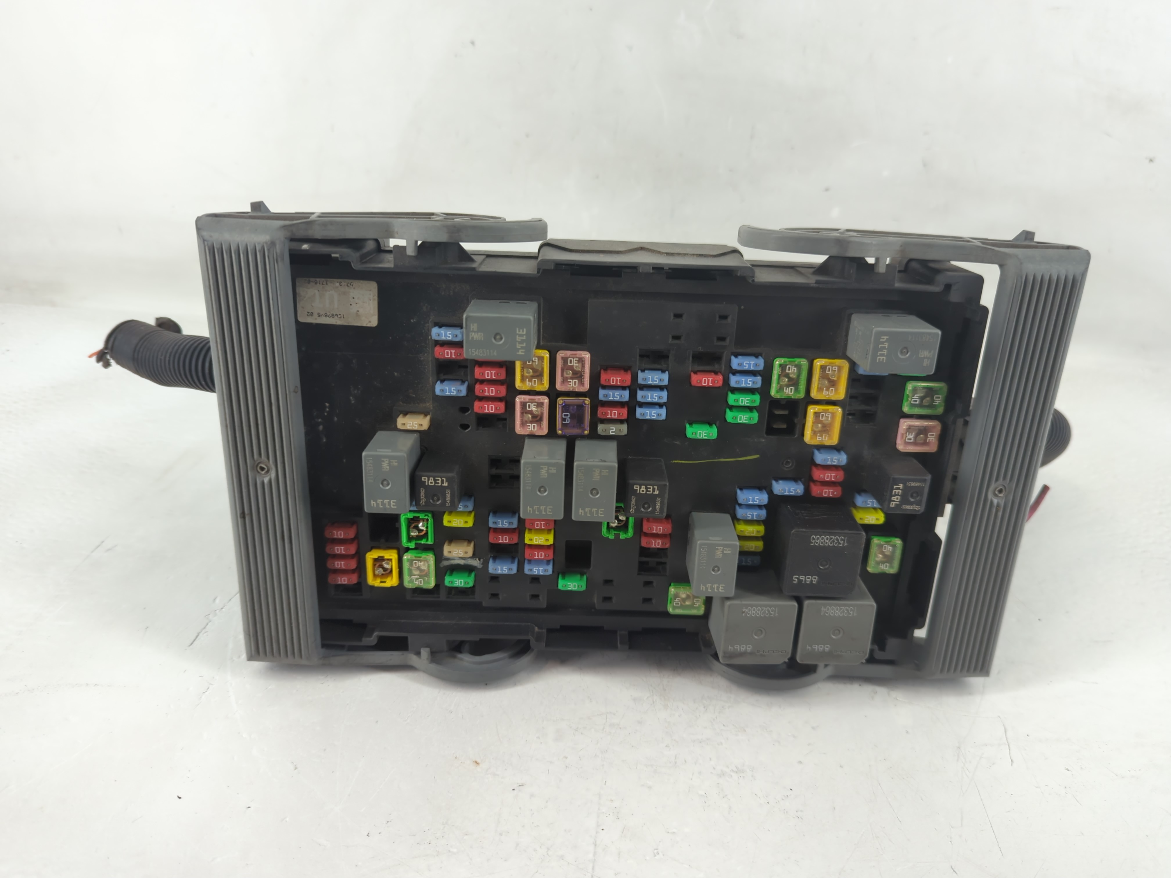 2007-2009 Chevrolet Suburban 1500 Fusebox Fuse Box Relay Module 1200717 - Oemusedautoparts1.com