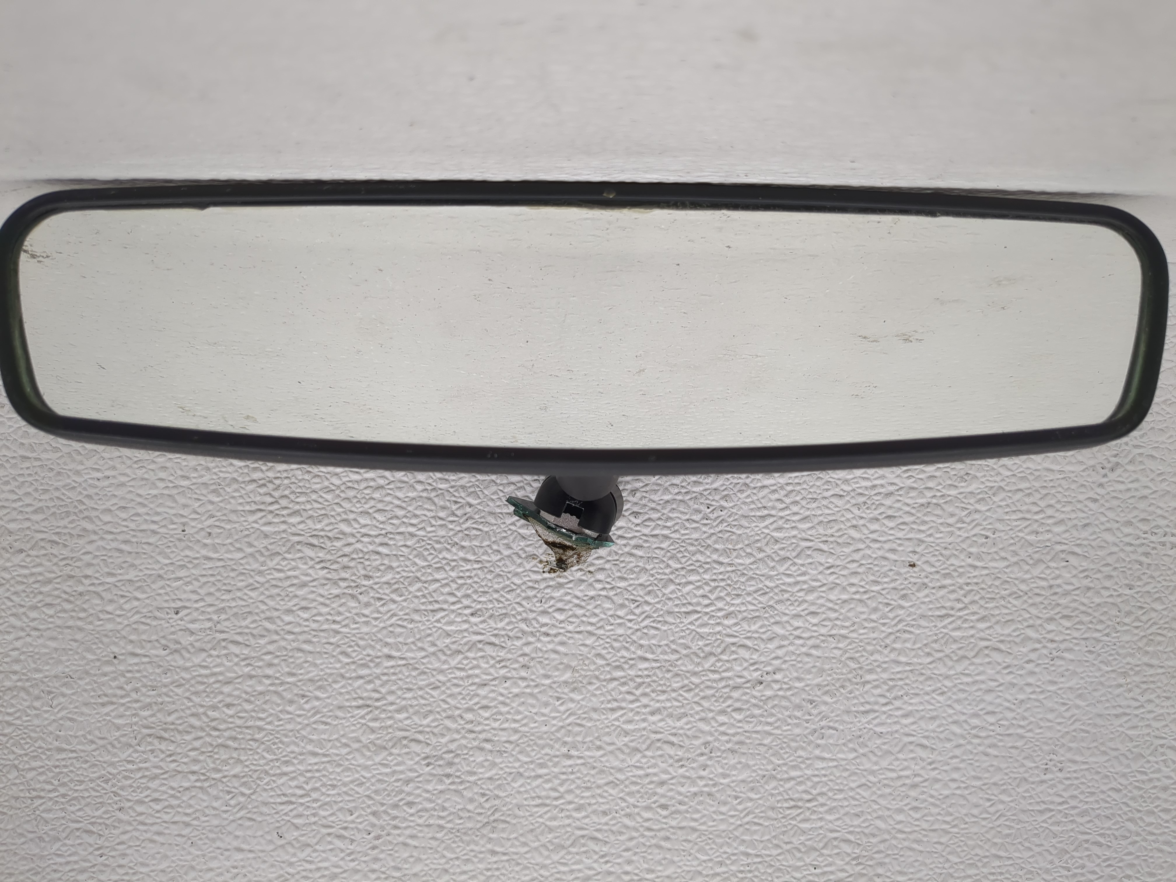 2005-2006 Chevrolet Equinox Interior Rear View Mirror Oem 1200734 - Oemusedautoparts1.com