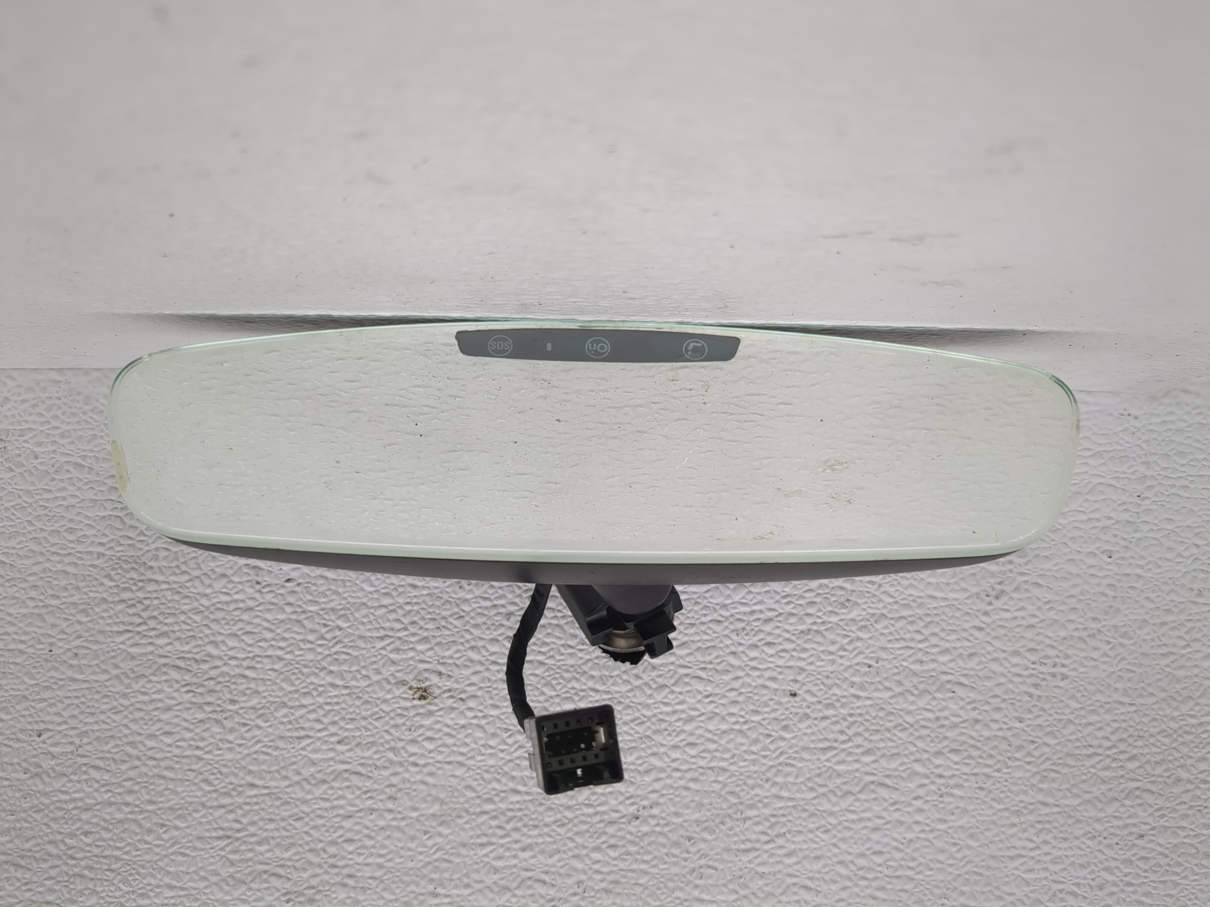 2017-2020 Cadillac Xt5 Interior Rear View Mirror Oem 1200744 - Oemusedautoparts1.com