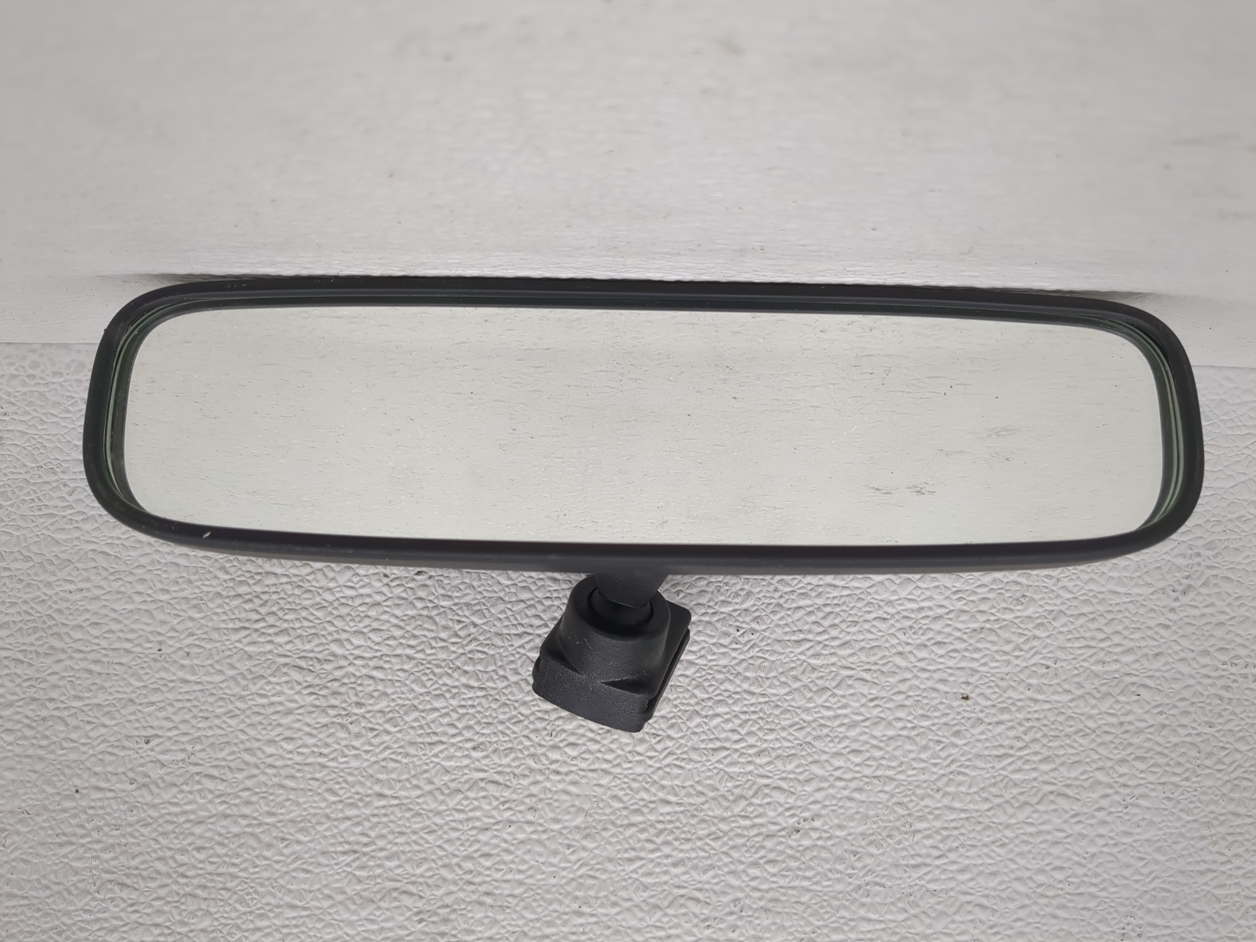 2004-2016 Mitsubishi Outlander Interior Rear View Mirror Oem 1200747 - Oemusedautoparts1.com