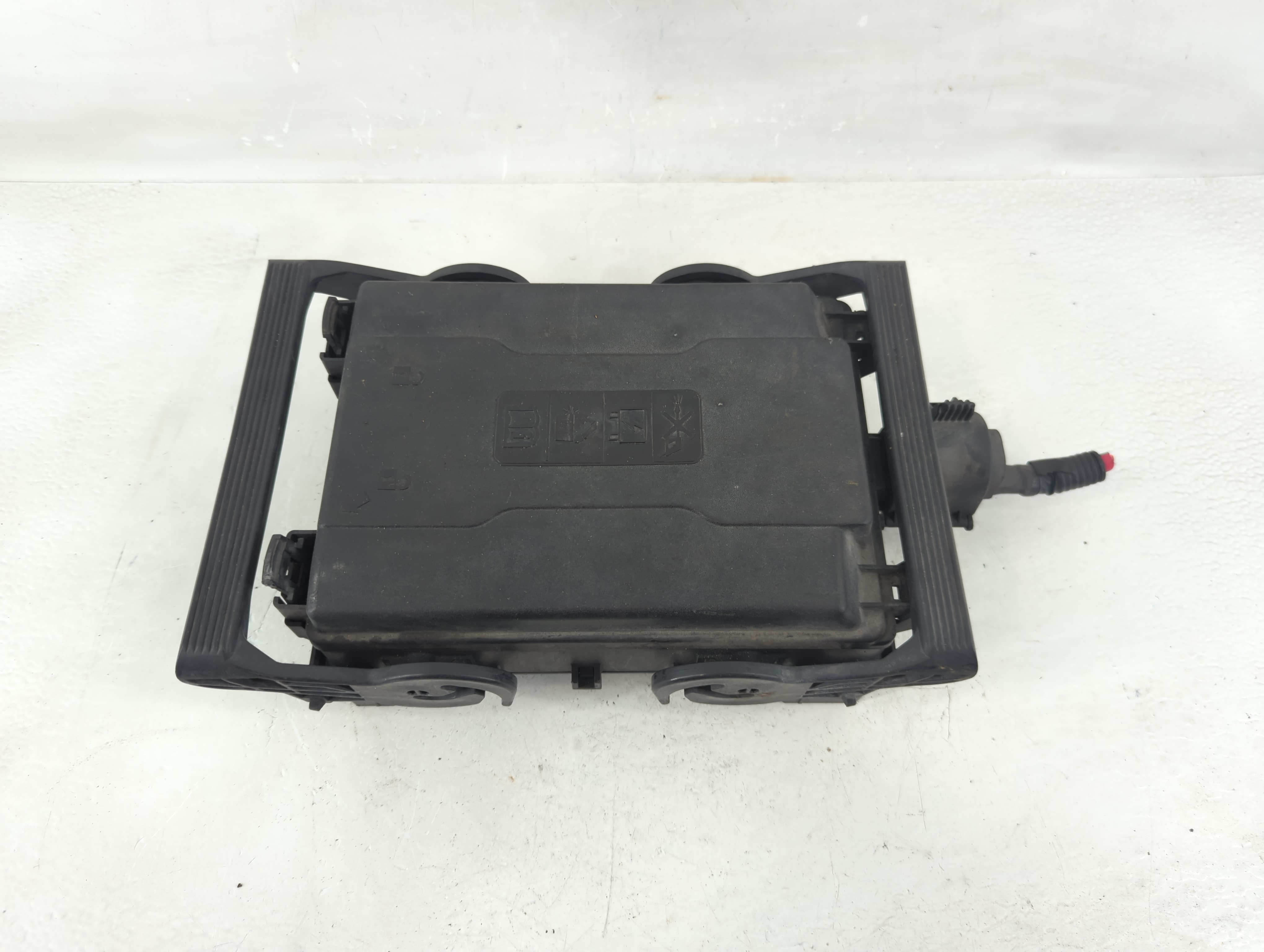 2015-2020 Cadillac Escalade Fusebox Fuse Box Relay Module 1200754 - Oemusedautoparts1.com