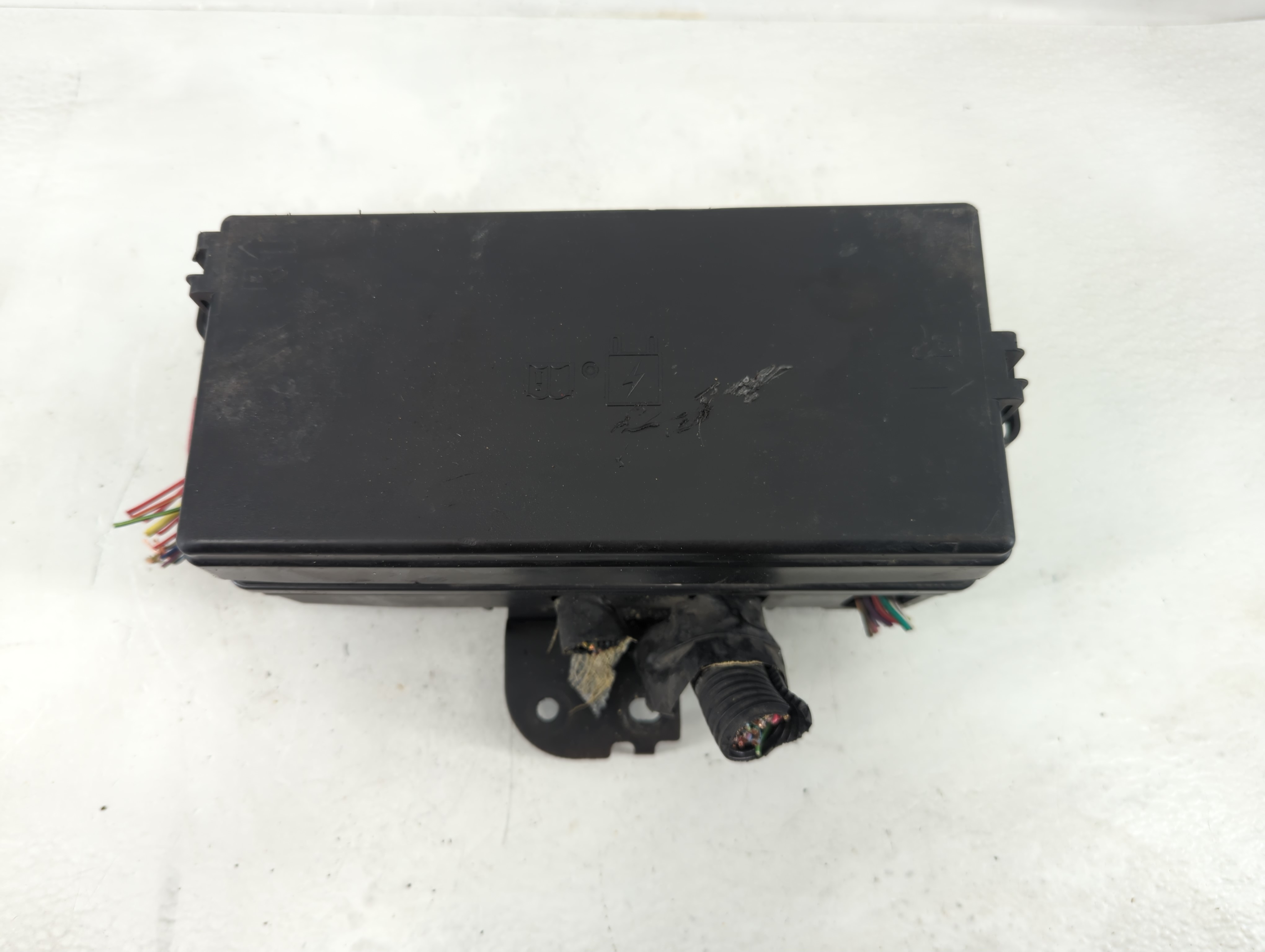 2005-2006 Ford Mustang Fusebox Fuse Box Relay Module 1200757 - Oemusedautoparts1.com