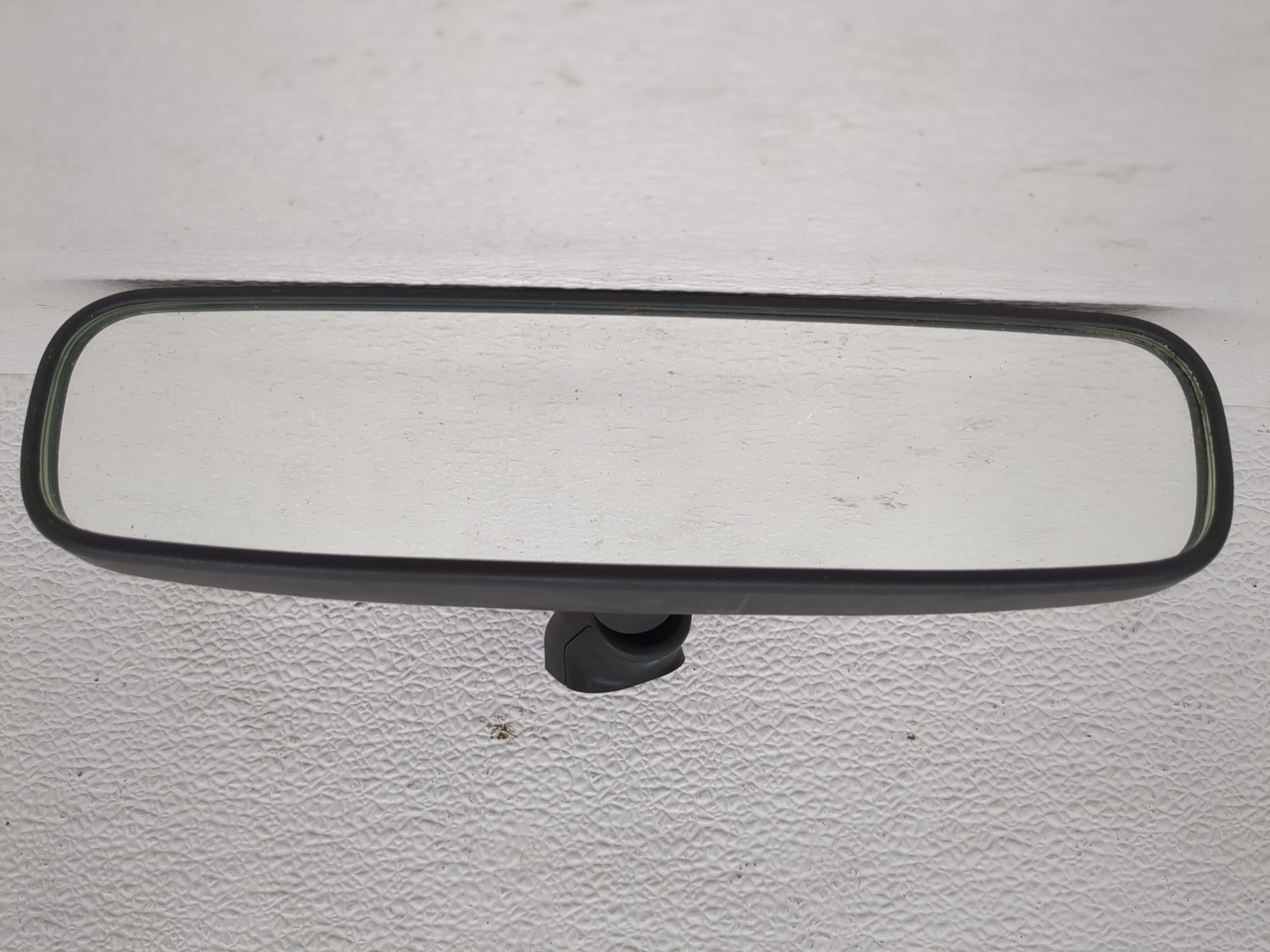 2017-2021 Nissan Rogue Sport Interior Rear View Mirror Oem 1200803 - Oemusedautoparts1.com