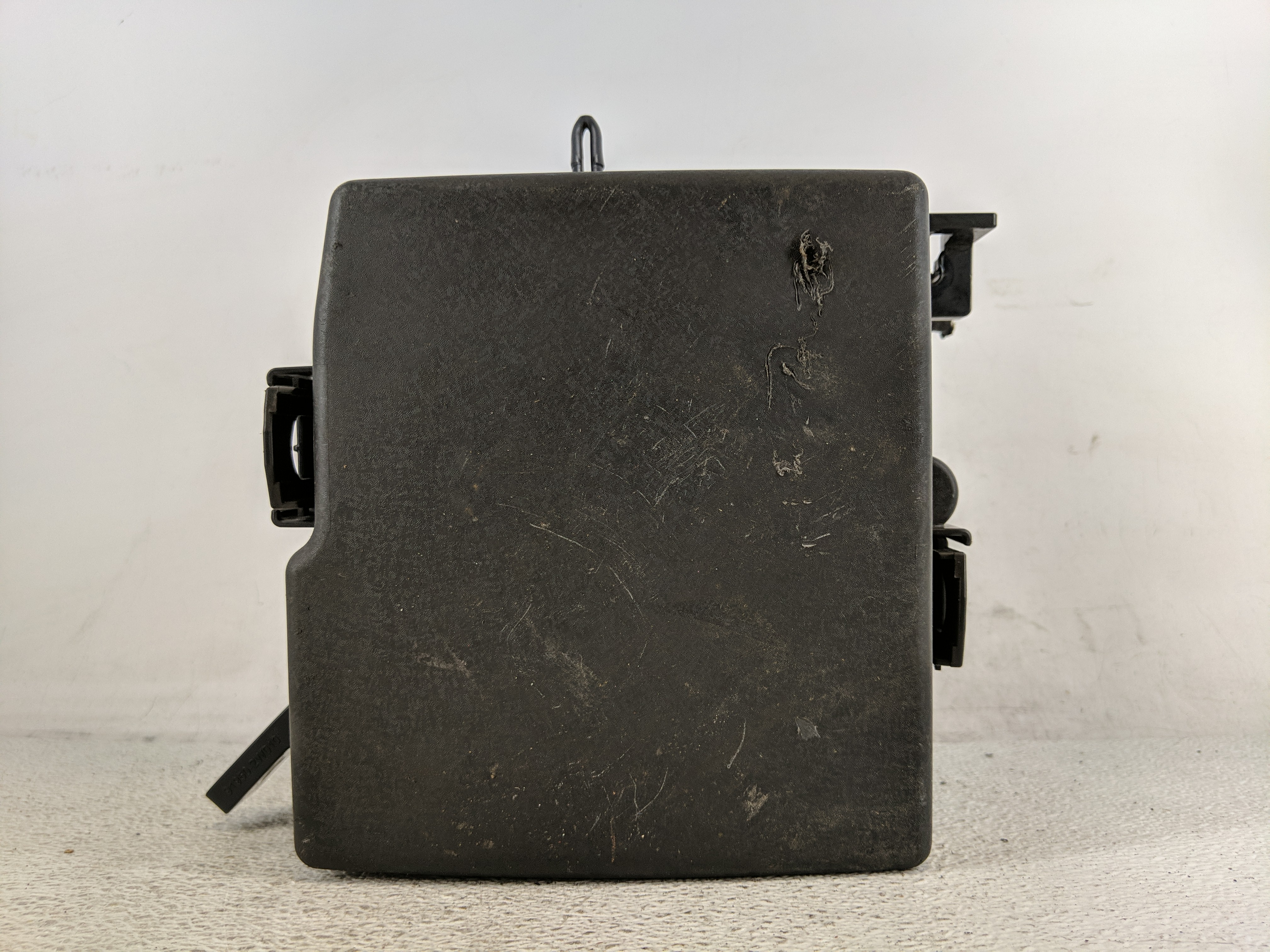 2013-2016 Hyundai Santa Fe Fusebox Fuse Box Relay Module 91210-b8561 1200849 - Oemusedautoparts1.com