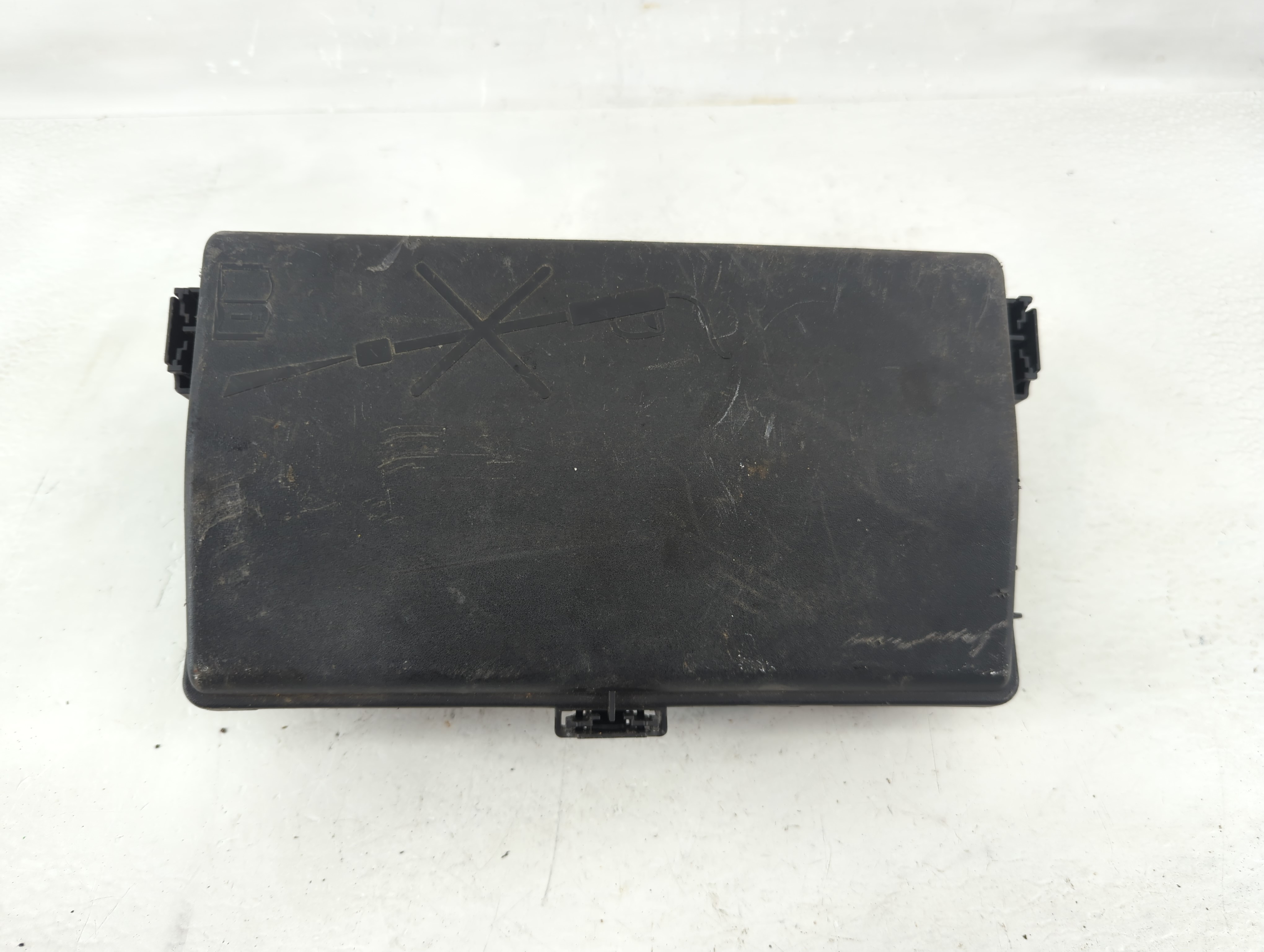 2011-2014 Chevrolet Cruze Fusebox Fuse Box Relay Module 812461952 1200857 - Oemusedautoparts1.com