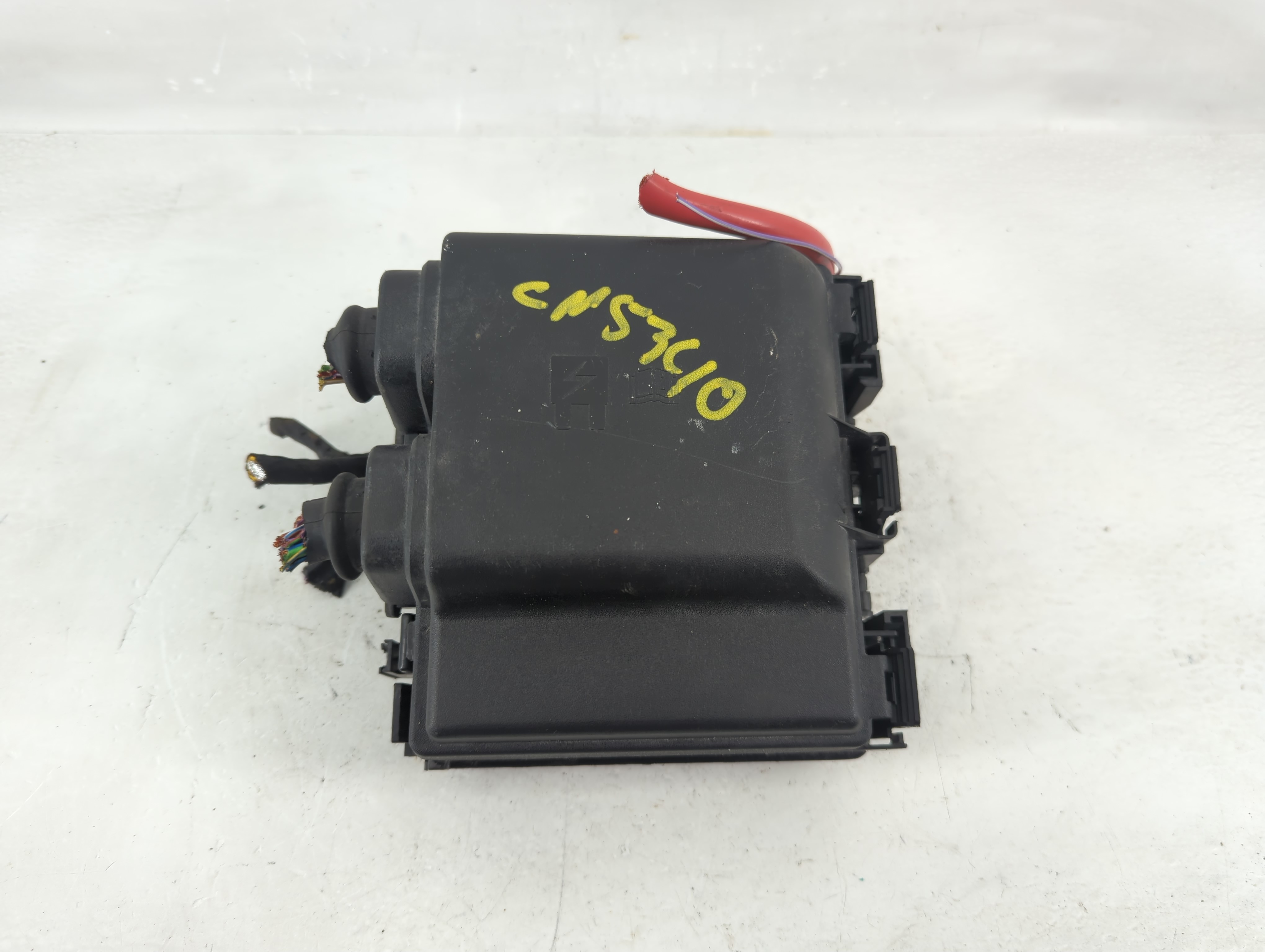 2021-2022 Ford Escape Fusebox Fuse Box Relay Module Jx6t-14a003-ab 1200862 - Oemusedautoparts1.com