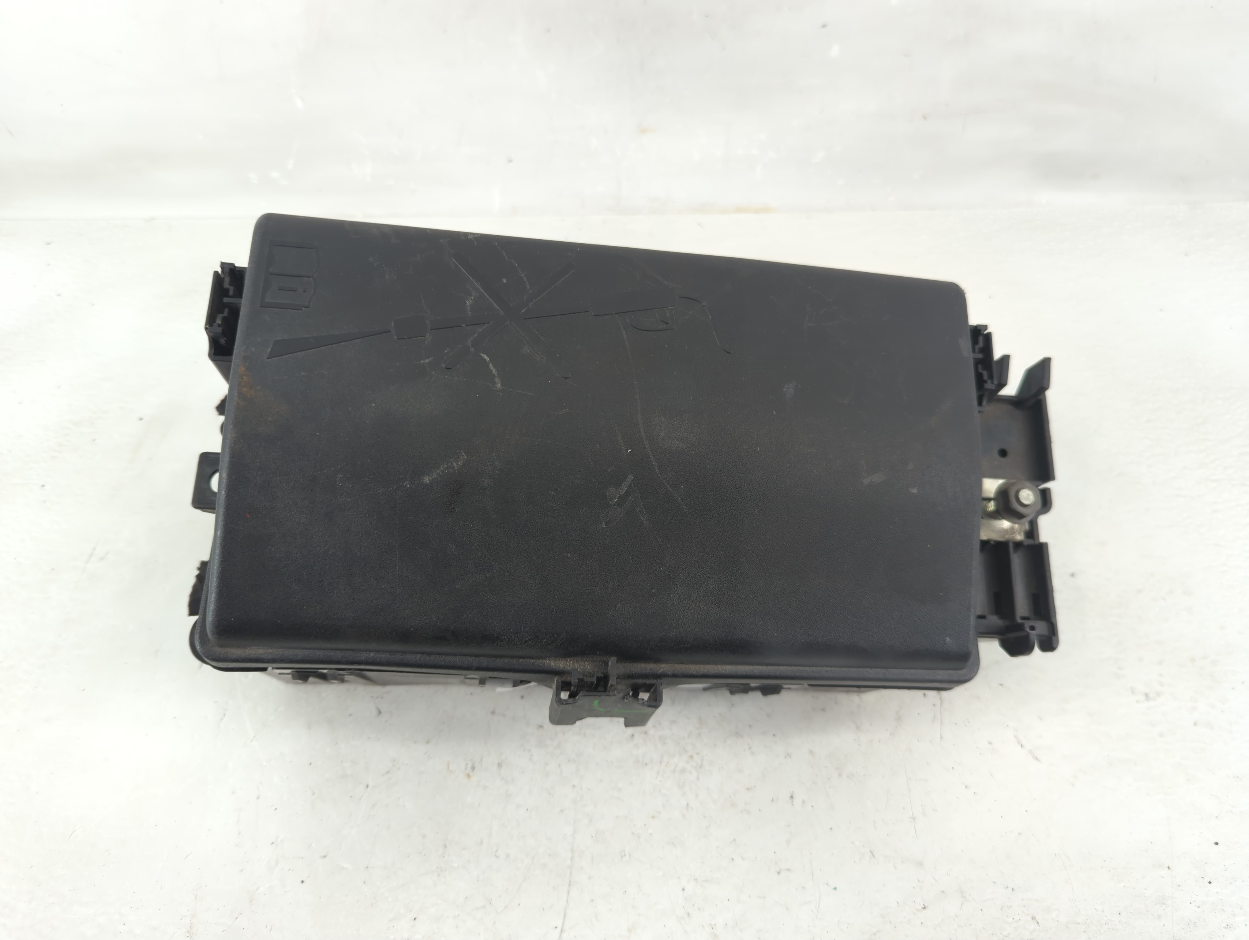 2014-2016 Chevrolet Malibu Fusebox Fuse Box Relay Module 812461952 1200867 - Oemusedautoparts1.com