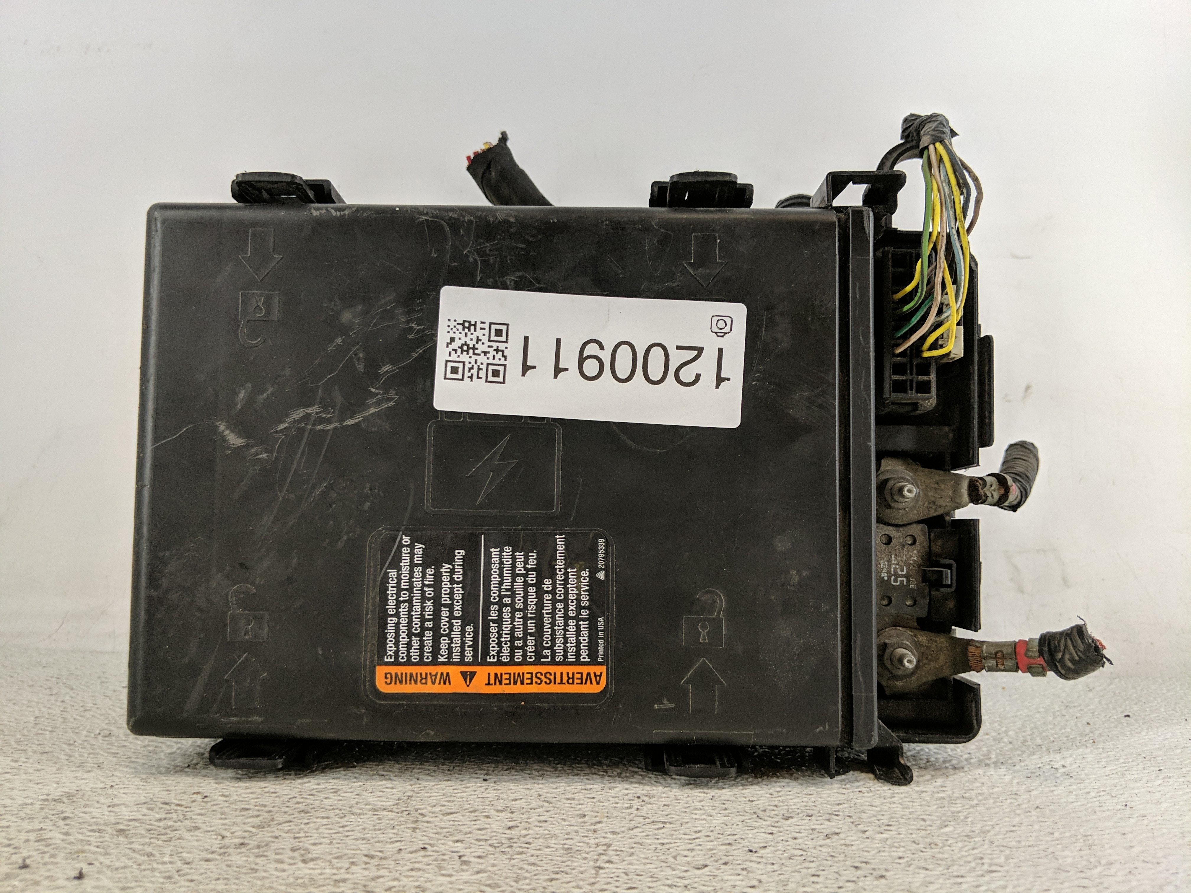 2017-2017 Gmc Savana 2500 Fusebox Fuse Box Relay Module 22744449 1200911 - Oemusedautoparts1.com