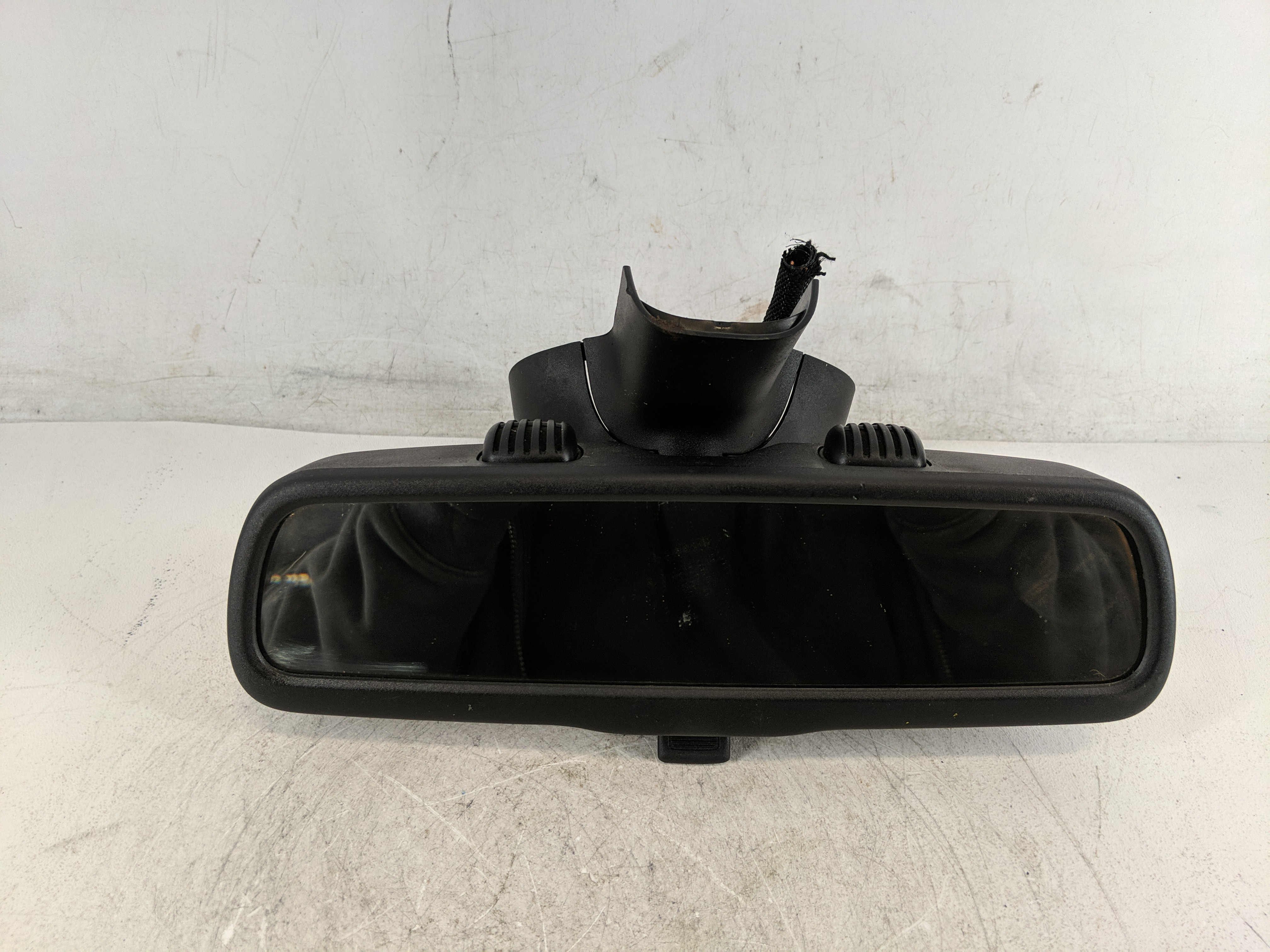 2014-2017 Jeep Cherokee Interior Rear View Mirror Oem 1200935 - Oemusedautoparts1.com
