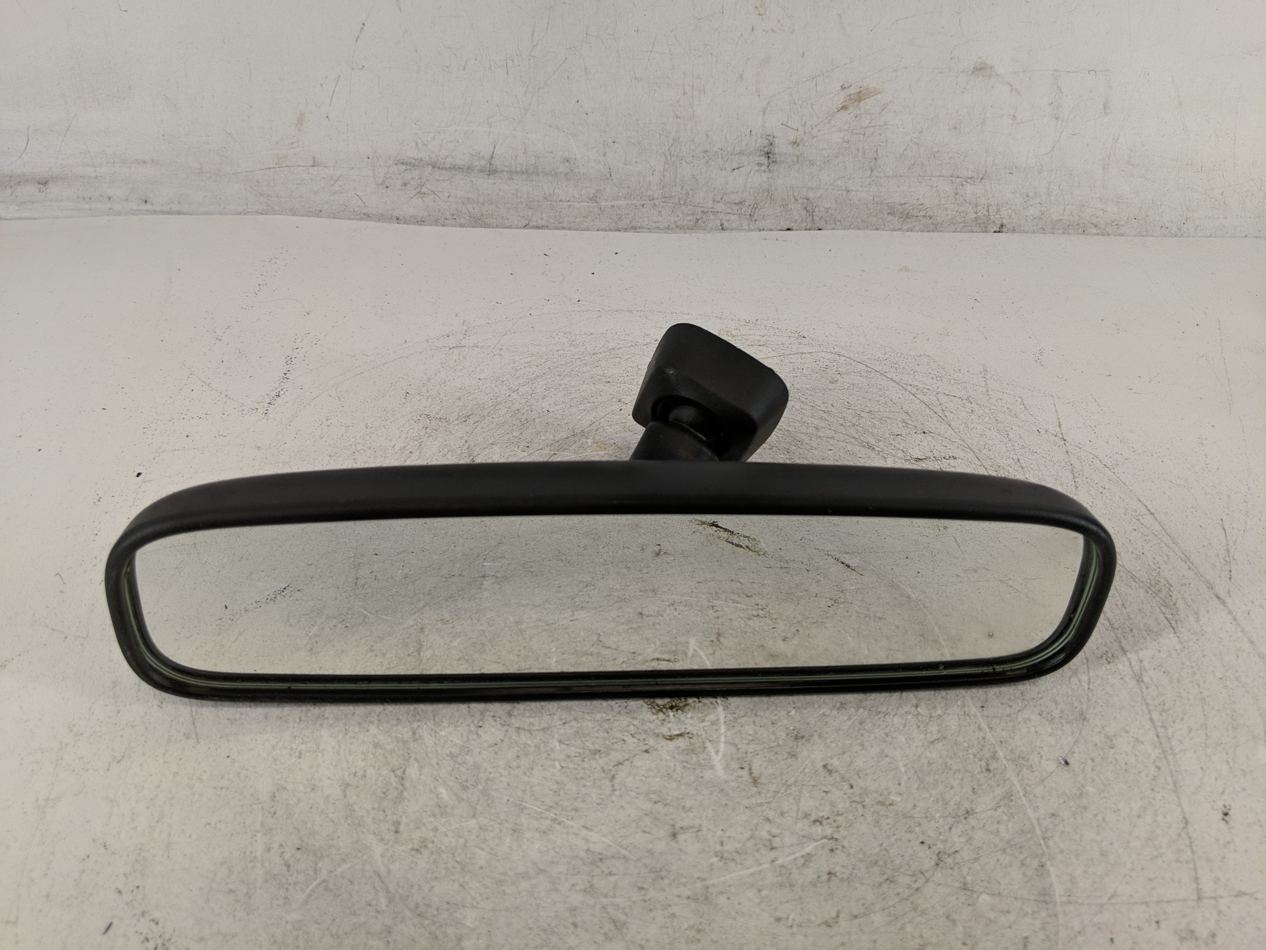 2004-2016 Mitsubishi Outlander Interior Rear View Mirror Oem 1200936 - Oemusedautoparts1.com
