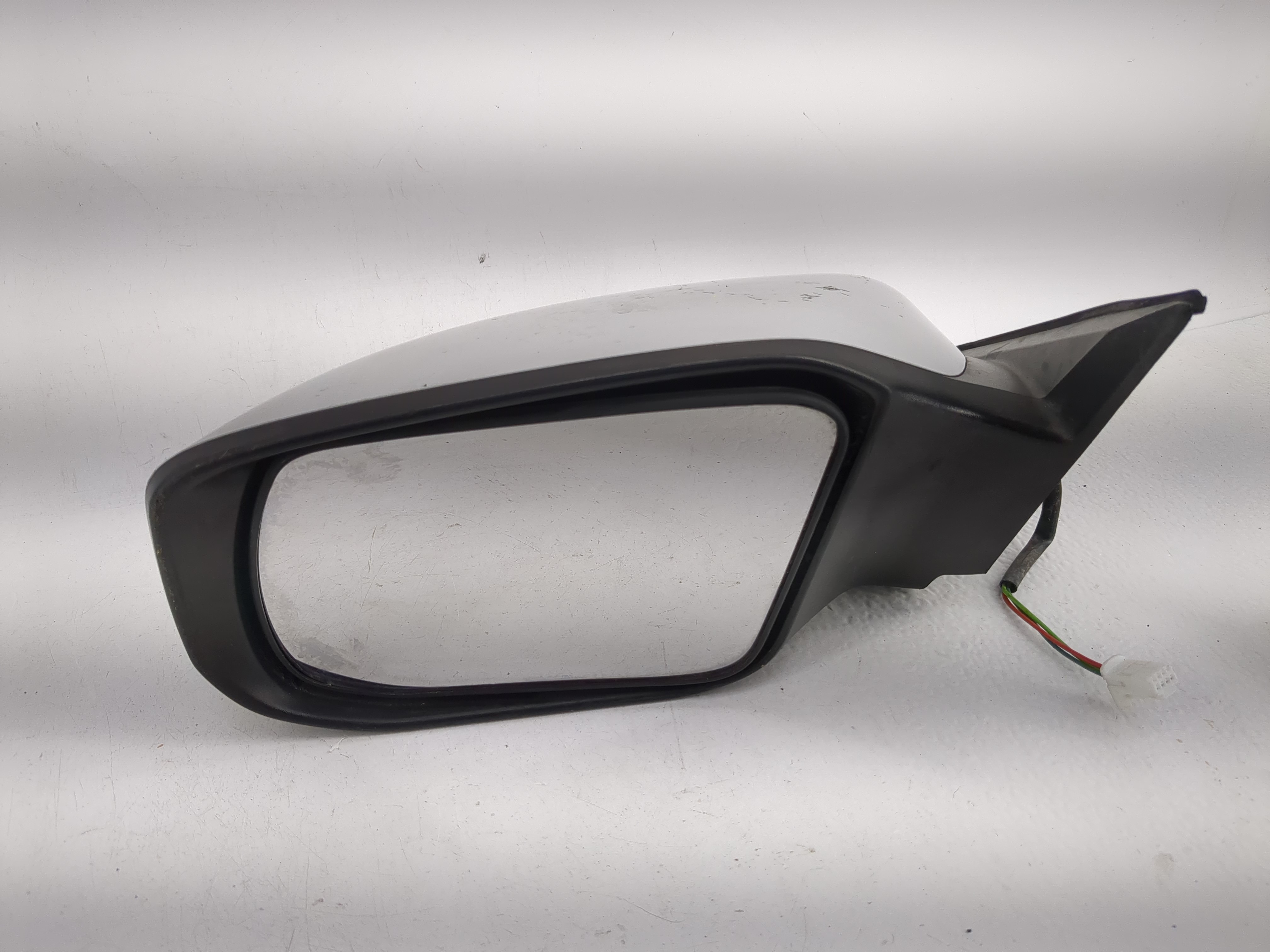 2013-2018 Nissan Altima Driver Left Side View Power Door Mirror Silver 1201111 - Oemusedautoparts1.com