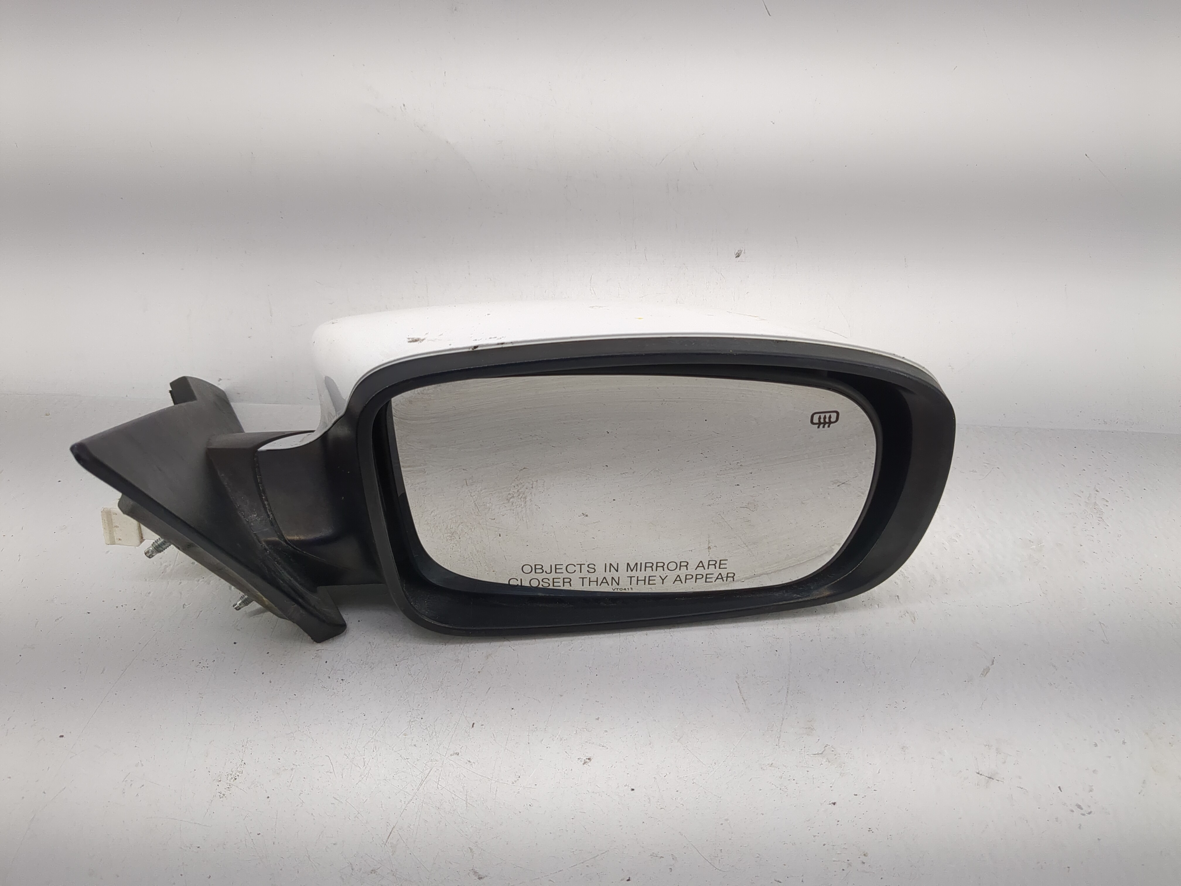 2011-2014 Chrysler 200 Passenger Right Side View Power Door Mirror White 1201128 - Oemusedautoparts1.com