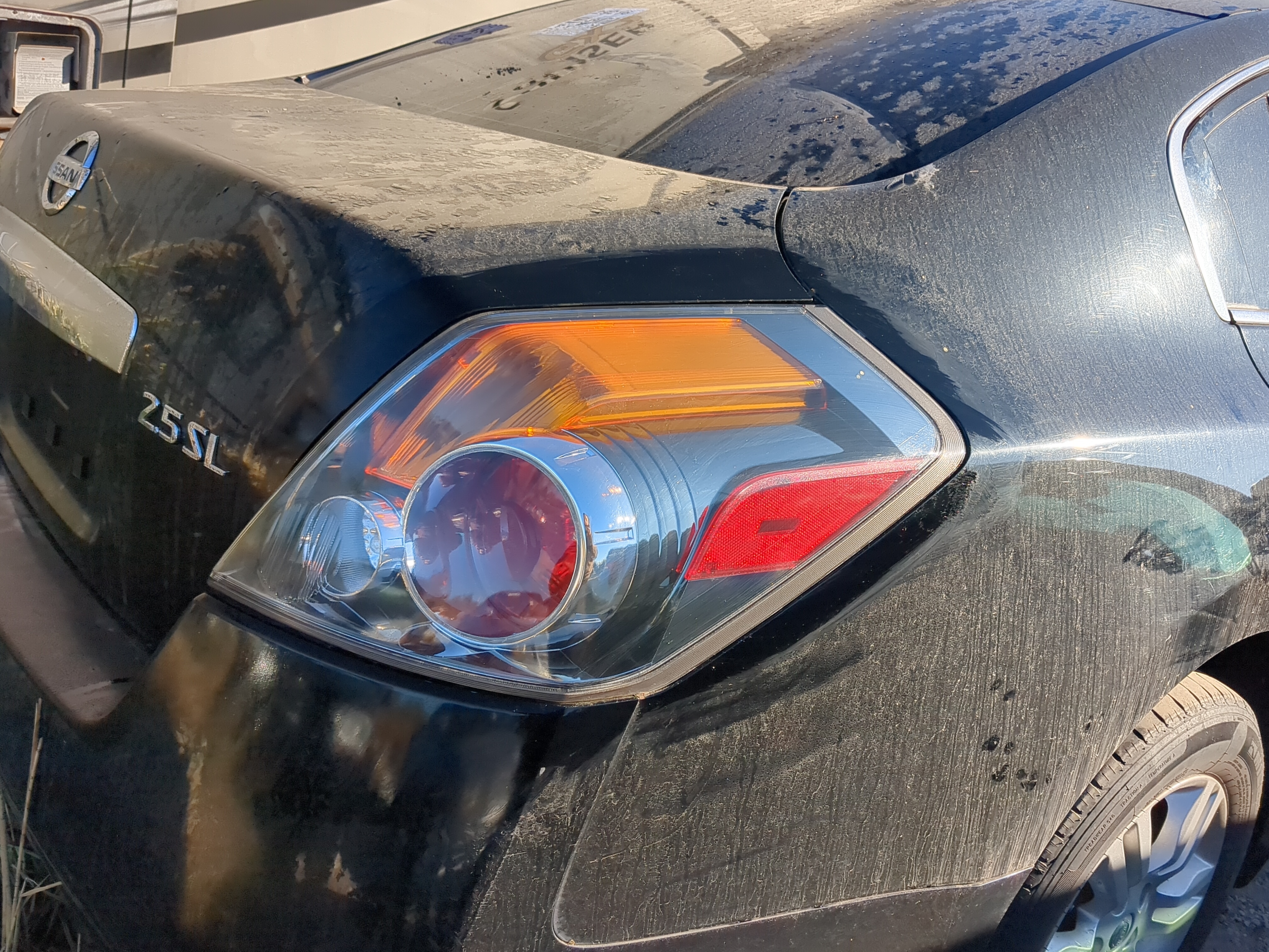 Picture of 2010-2012 Nissan Altima Passenger Right Side Tail Light Taillight Oem 1201305