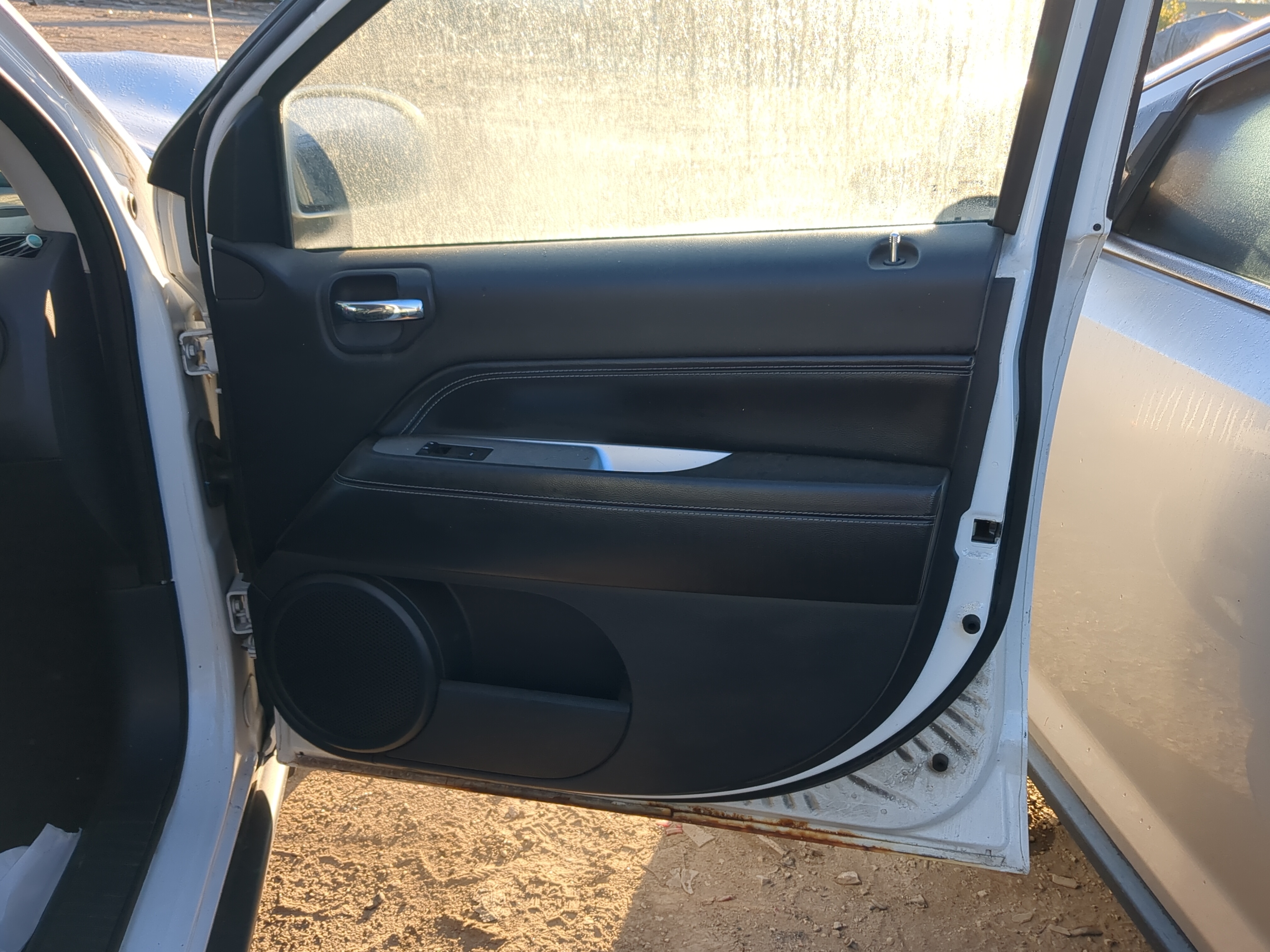 Picture of 2014 Jeep Compass Front Right Passenger Interior Door Panel Trim 1201532