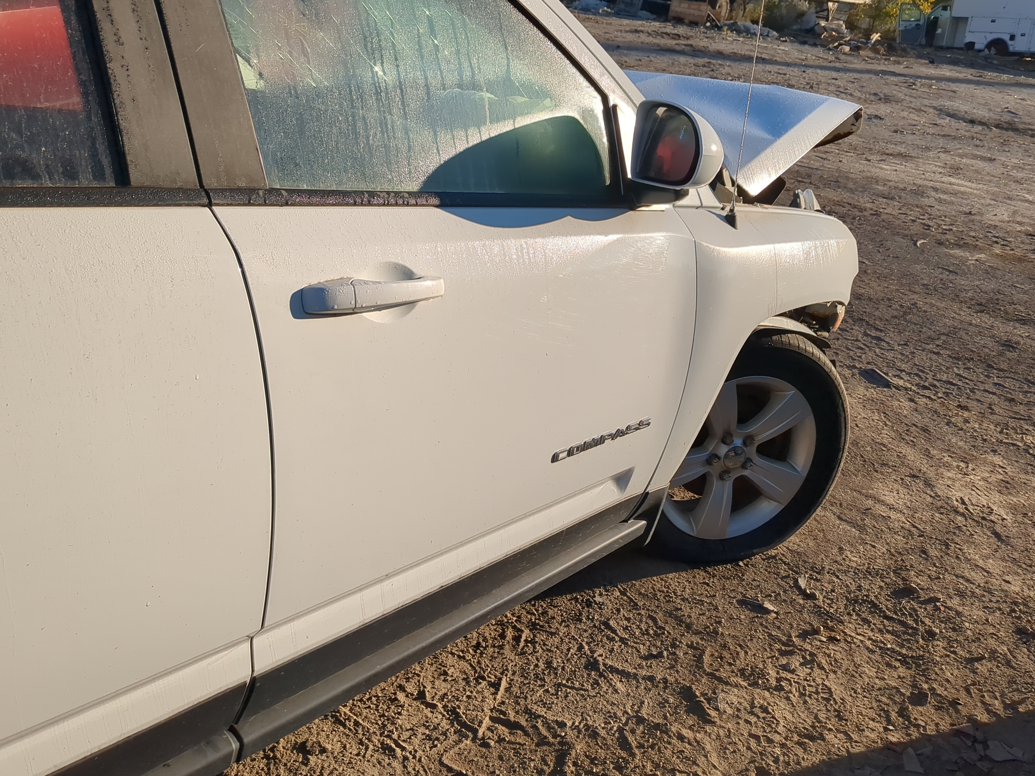 2011-2017 Jeep Compass Passenger Front Door Oem 1201542 - Oemusedautoparts1.com