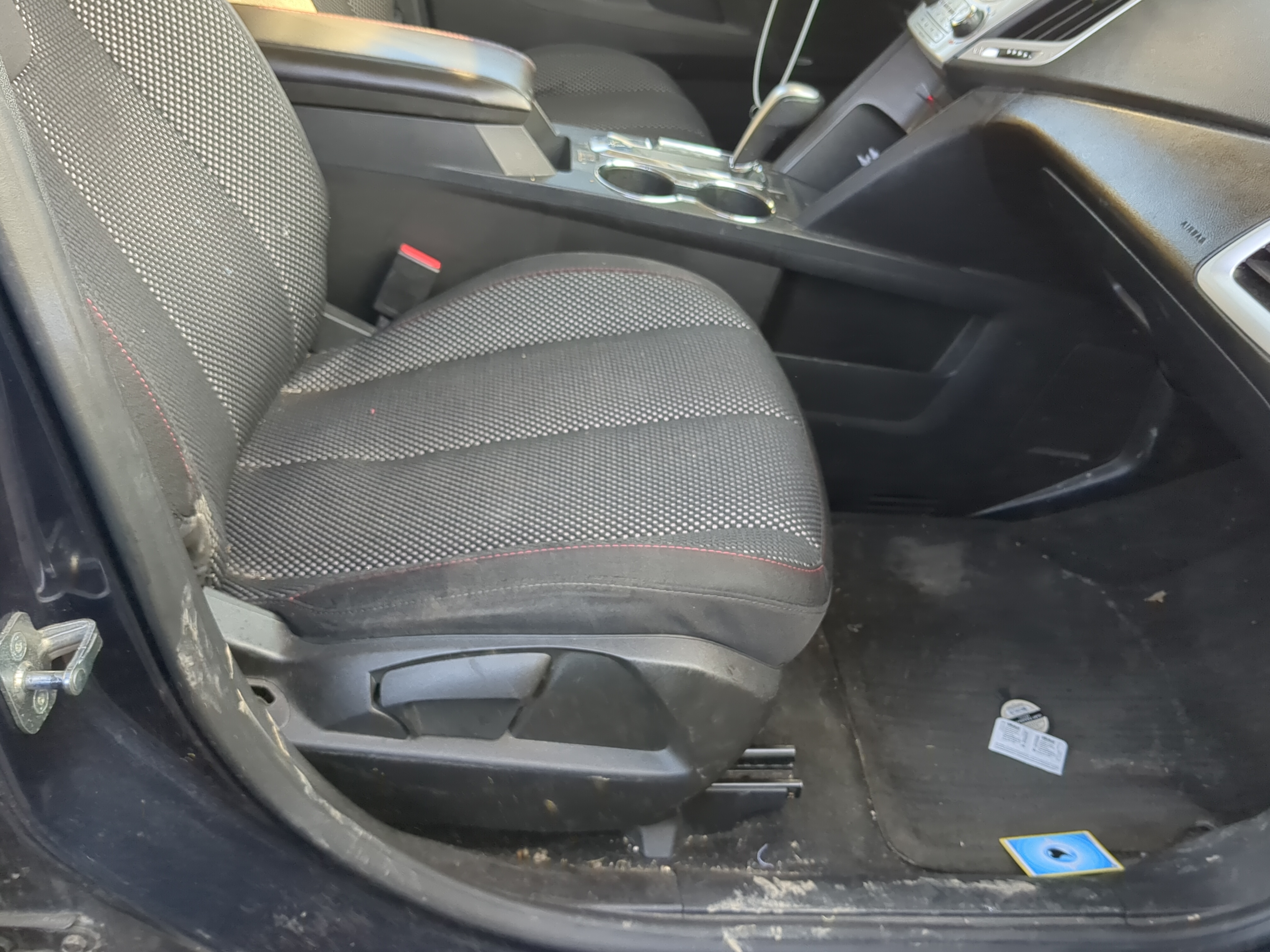 2014-2017 Gmc Terrain Passenger Front Seat Oem 1201715 - Oemusedautoparts1.com