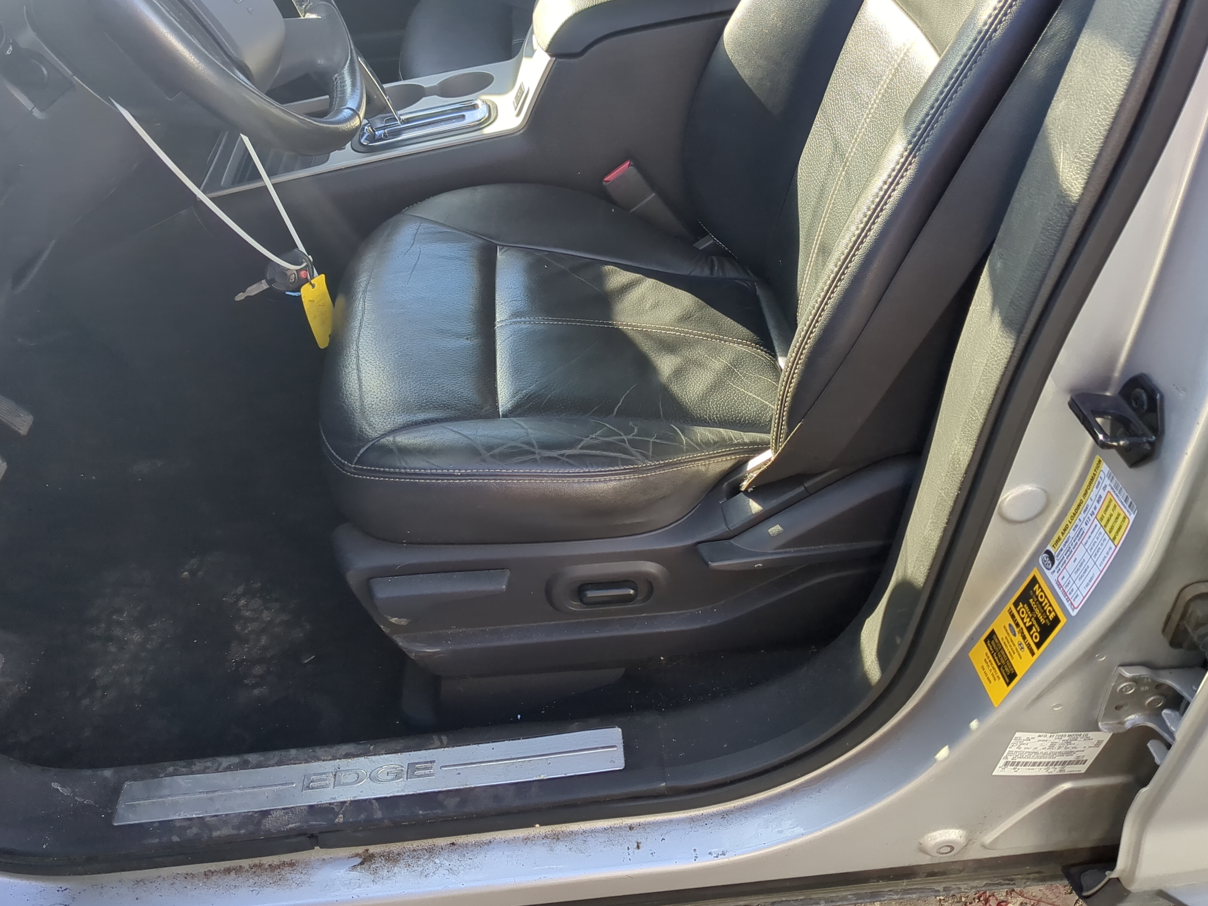 Picture of 2008-2010 Ford Edge Driver Front Seat Oem 1201877