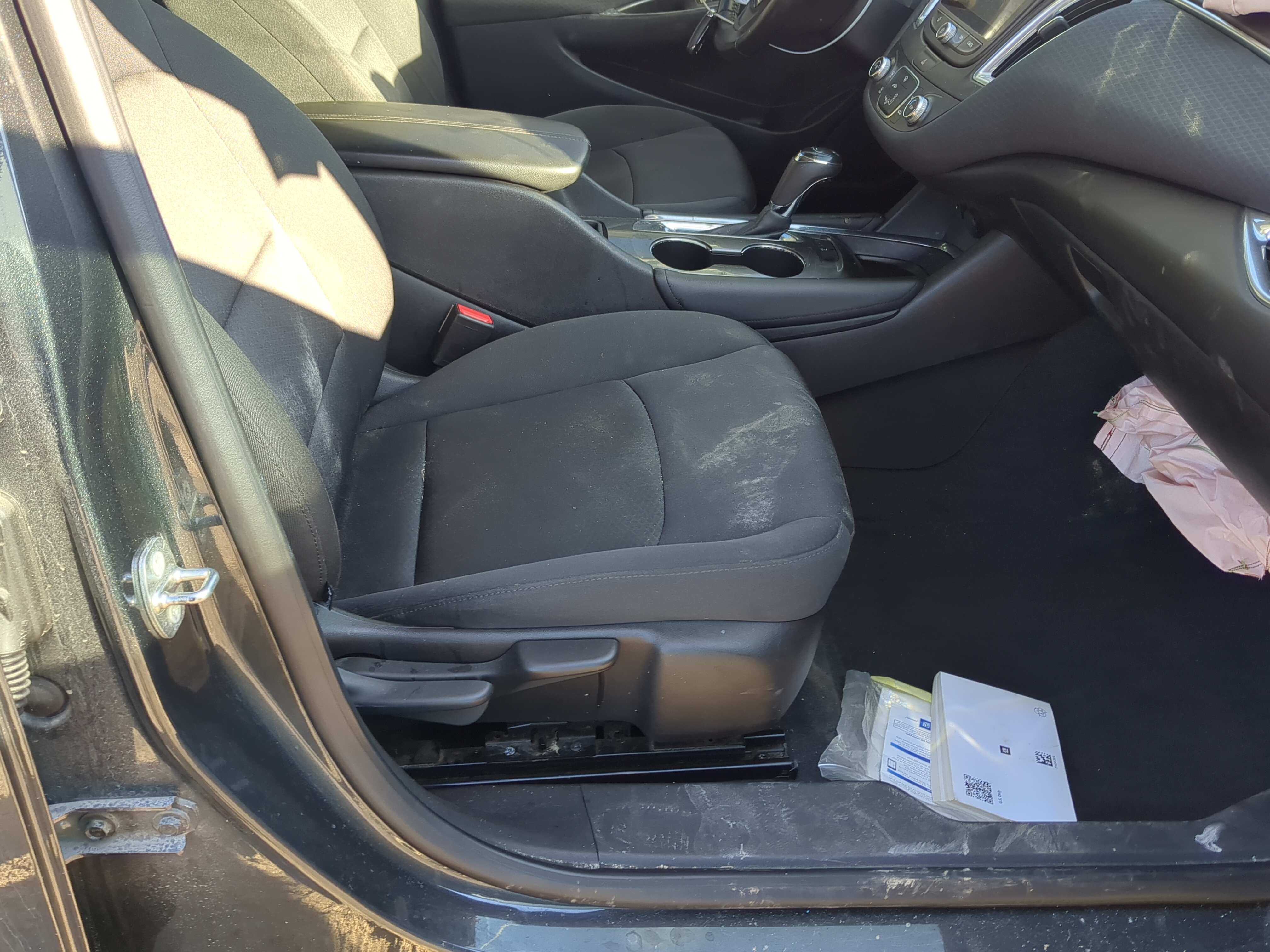 Picture of 2016-2021 Chevrolet Malibu Passenger Front Seat Oem 1202056