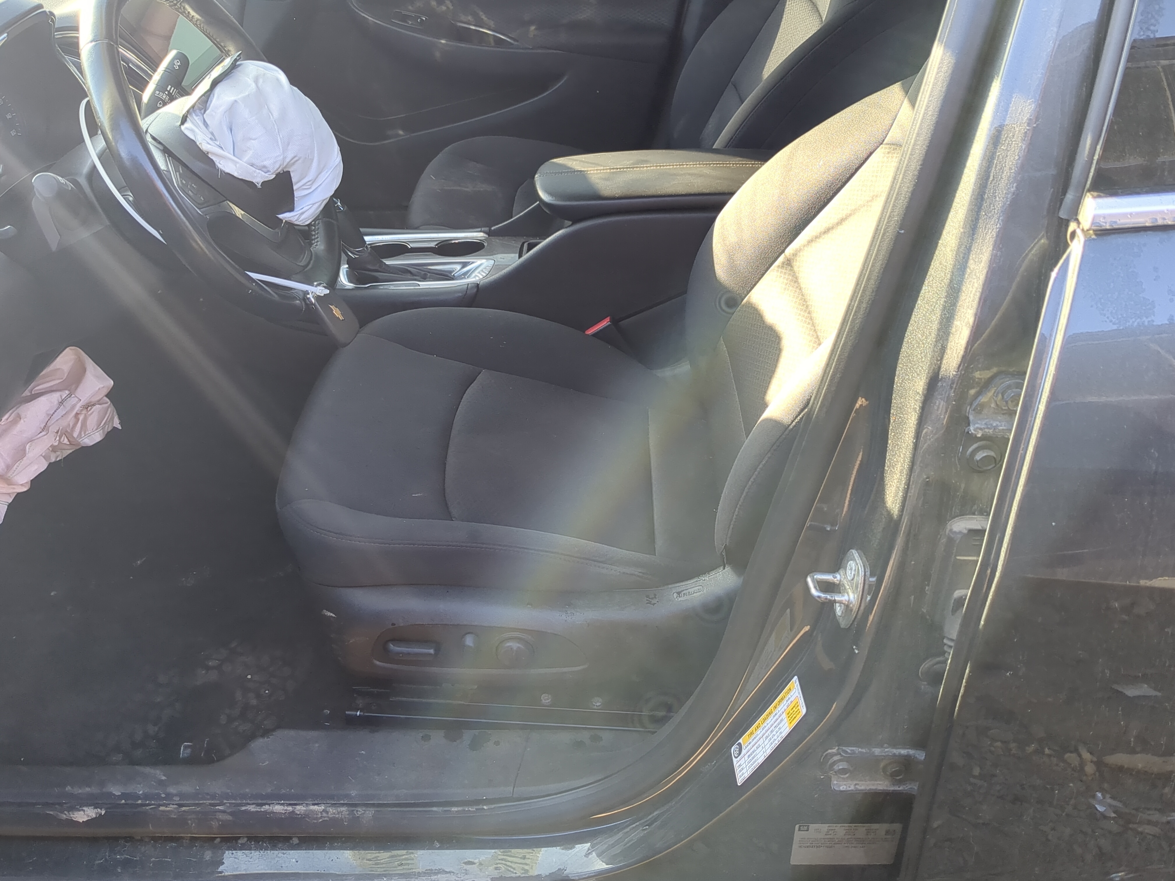 Picture of 2016-2021 Chevrolet Malibu Driver Front Seat Oem 1202062