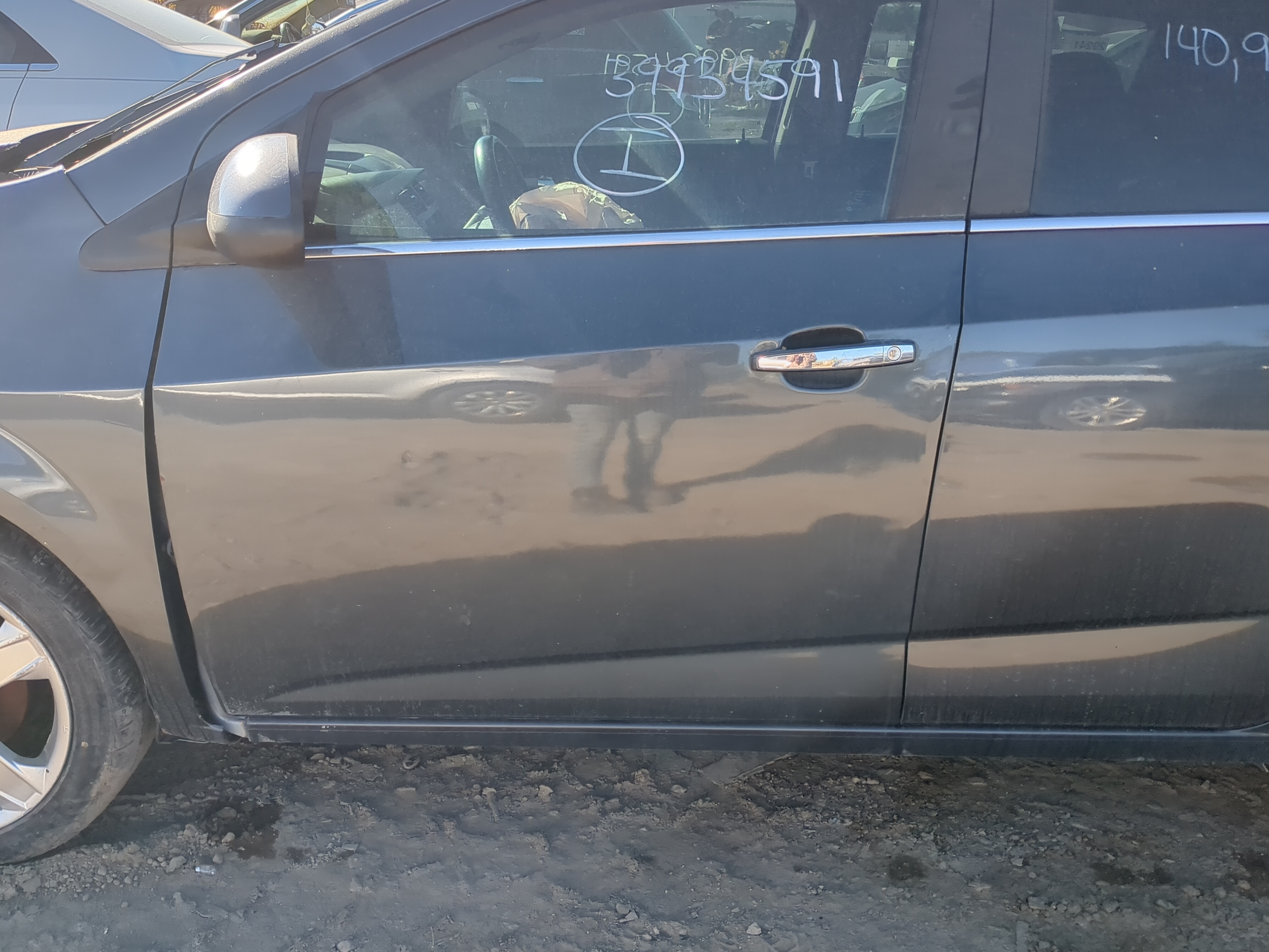 2012-2019 Chevrolet Sonic Driver Front Door Oem 1202184 - Oemusedautoparts1.com