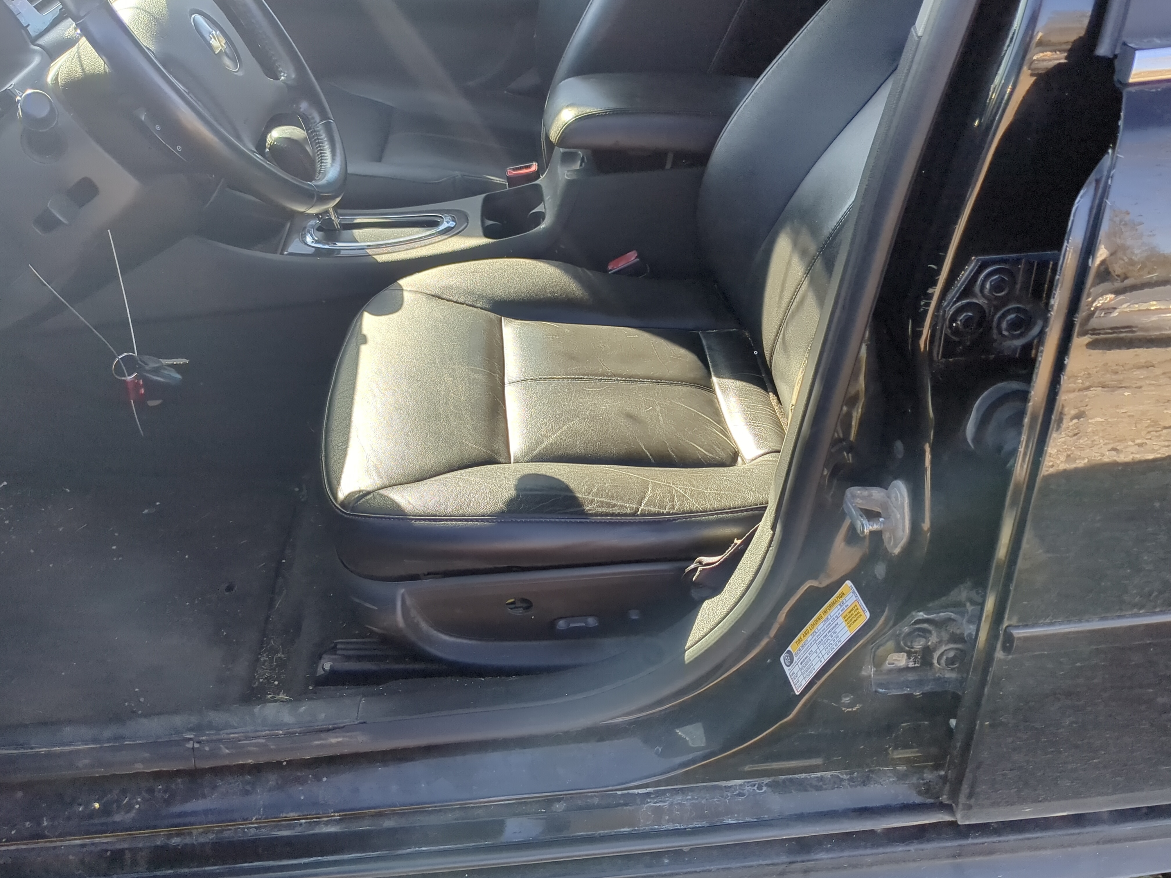 Picture of 2009-2016 Chevrolet Impala Driver Front Seat Oem 1202535