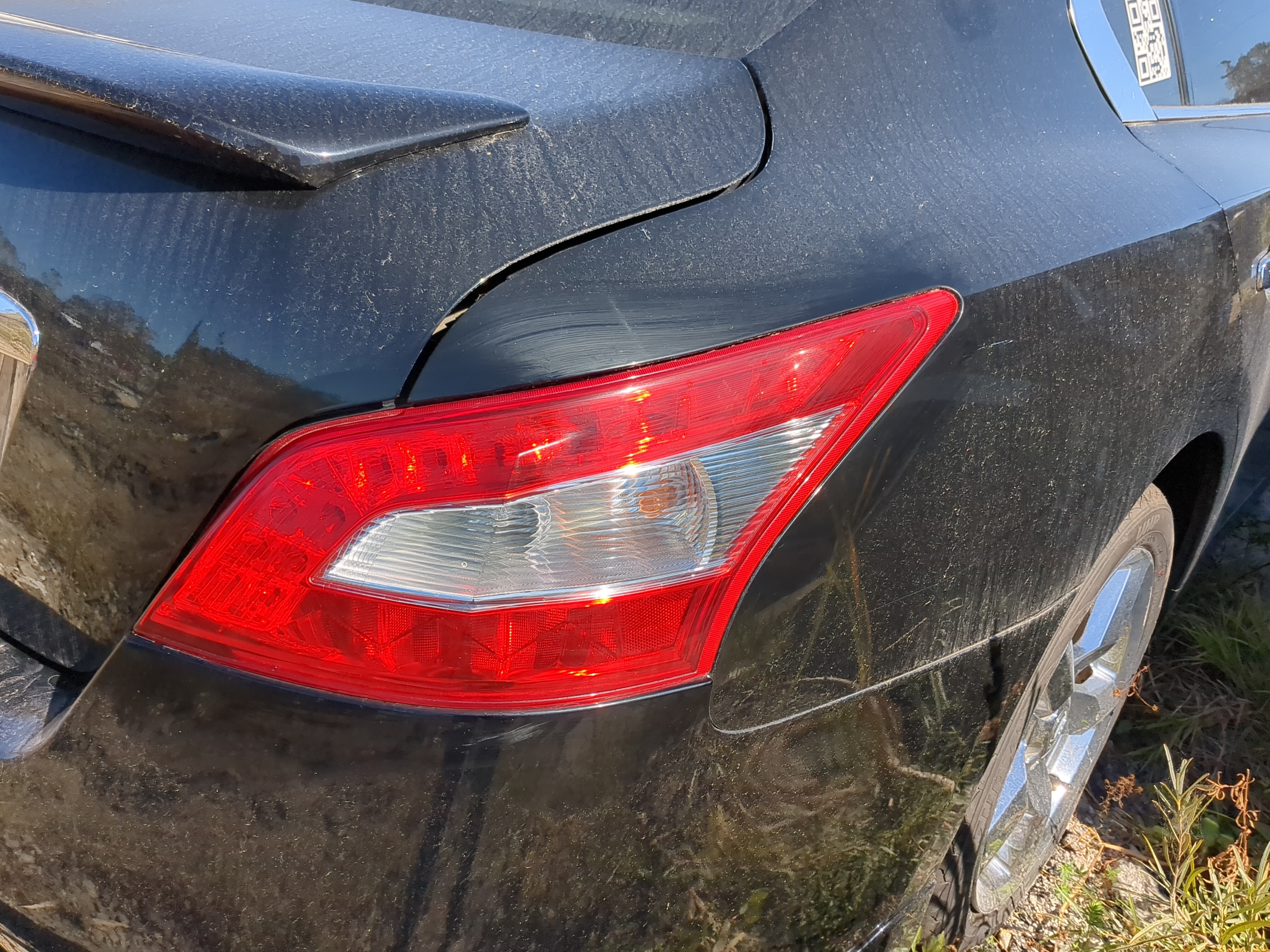 Picture of 2009-2011 Nissan Maxima Passenger Right Side Tail Light Taillight Oem 1202672