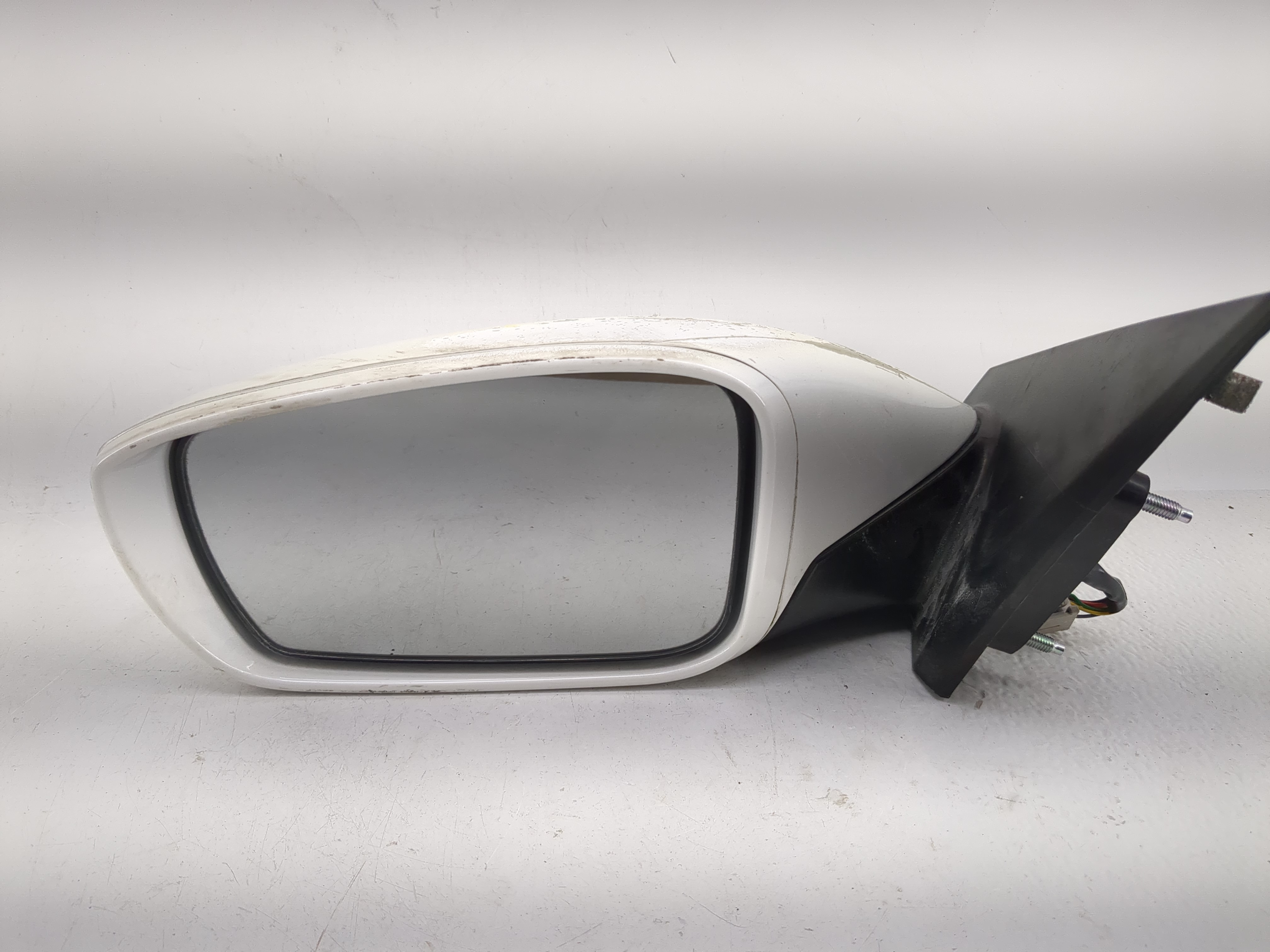 2011-2015 Hyundai Sonata Driver Left Side View Power Door Mirror White 1202753 - Oemusedautoparts1.com