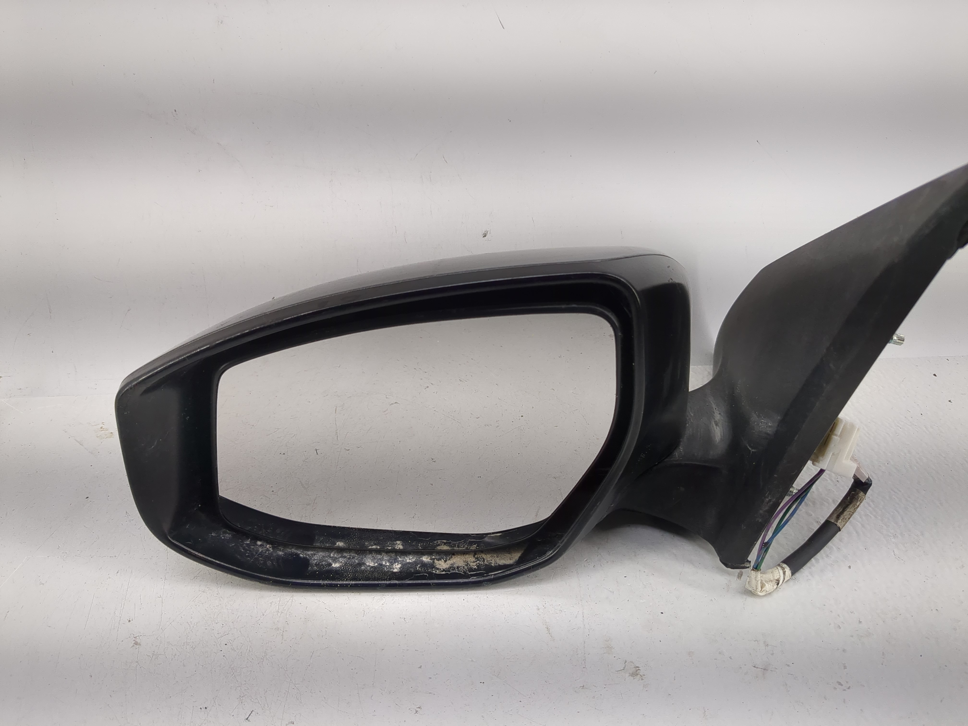 2016-2019 Nissan Sentra Driver Left Side View Power Door Mirror Gray 1202765 - Oemusedautoparts1.com