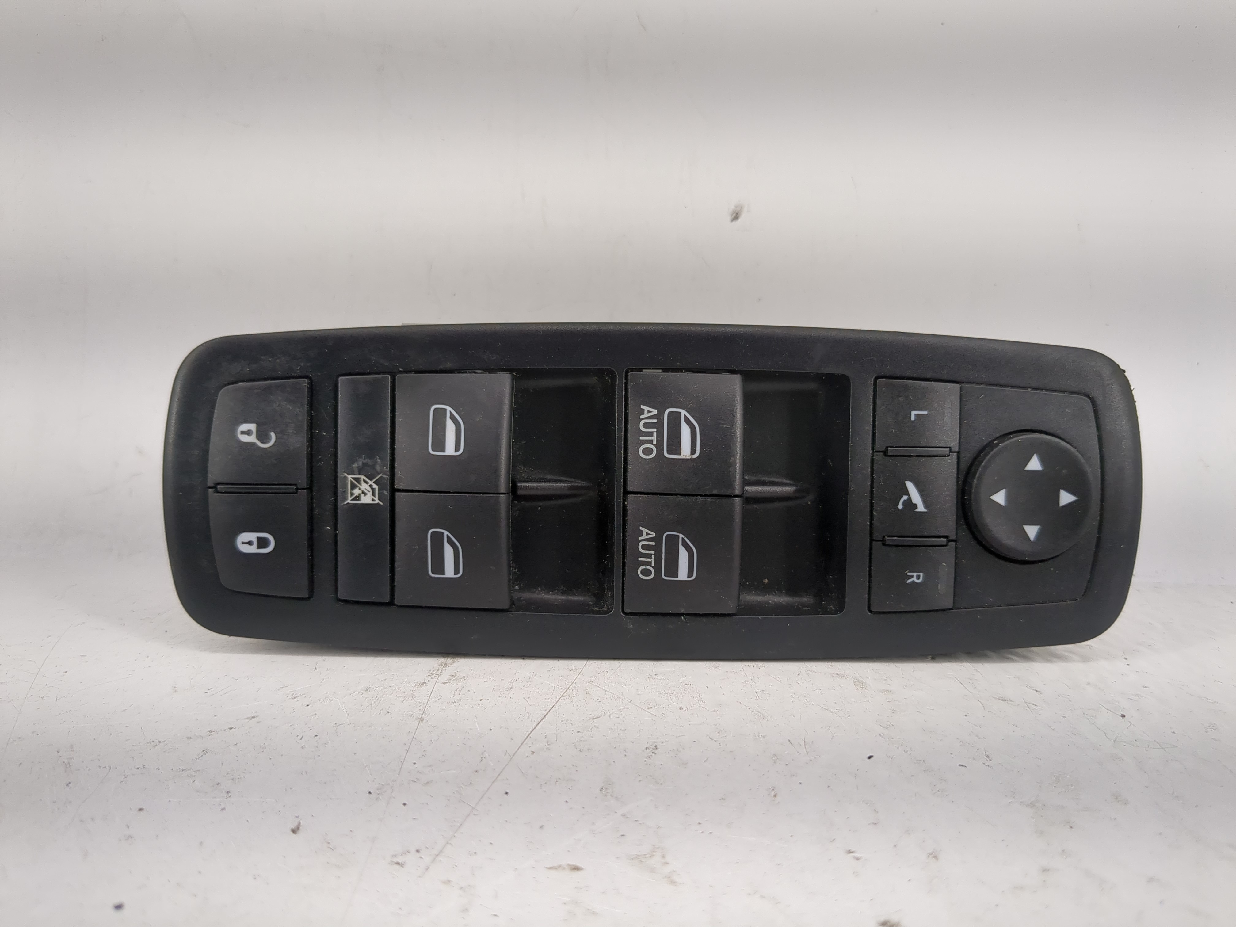 2016 Jeep Grand Cherokee Driver Left Door Master Power Window Switch 1202878 - Oemusedautoparts1.com