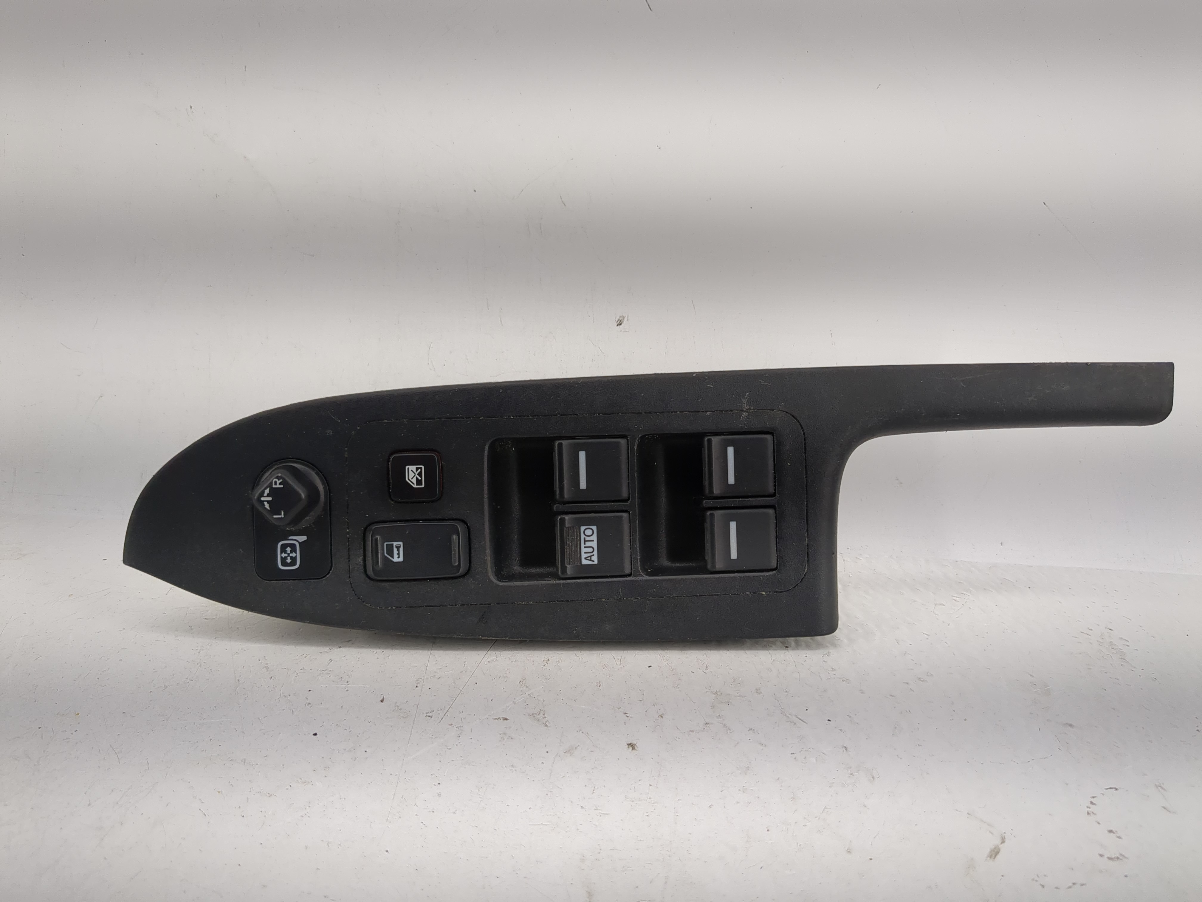 2003-2007 Honda Accord Driver Left Door Master Power Window Switch 1202882 - Oemusedautoparts1.com