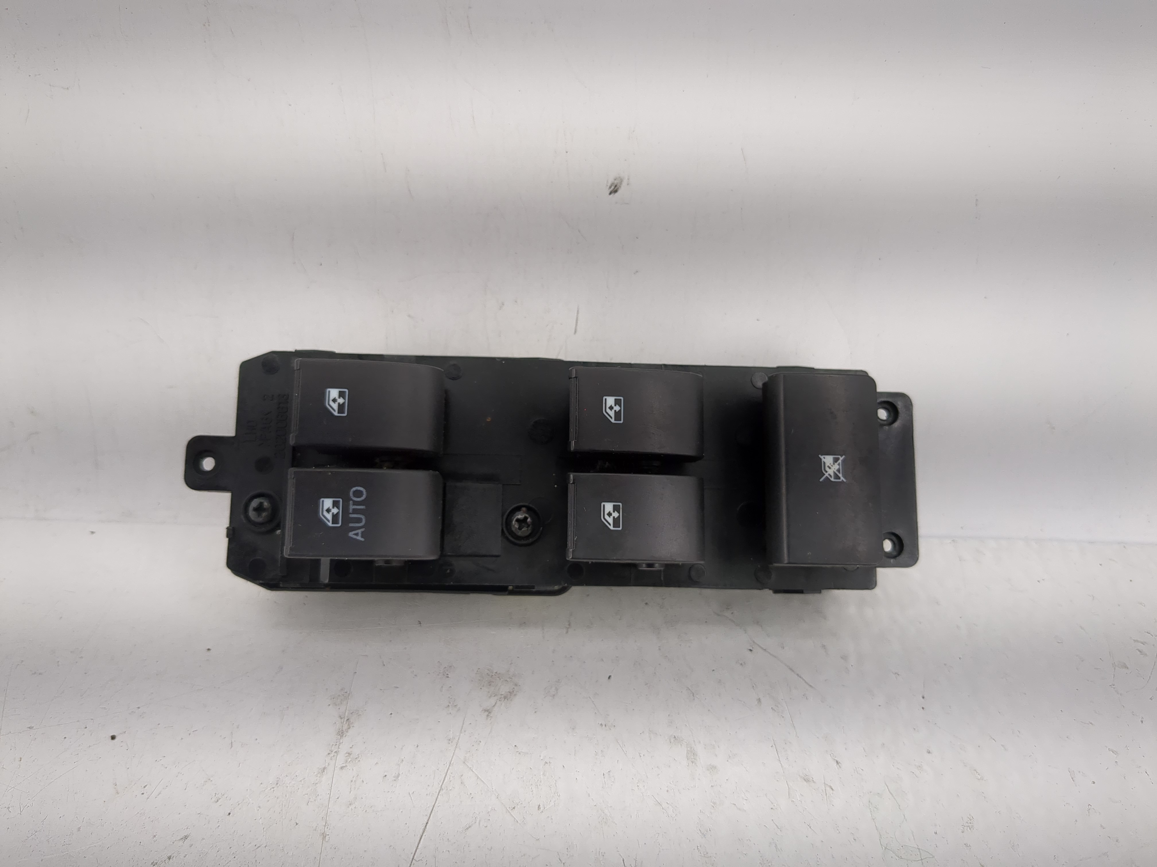 2012 Chevrolet Captiva Sport Driver Left Door Master Power Window Switch 1202903 - Oemusedautoparts1.com