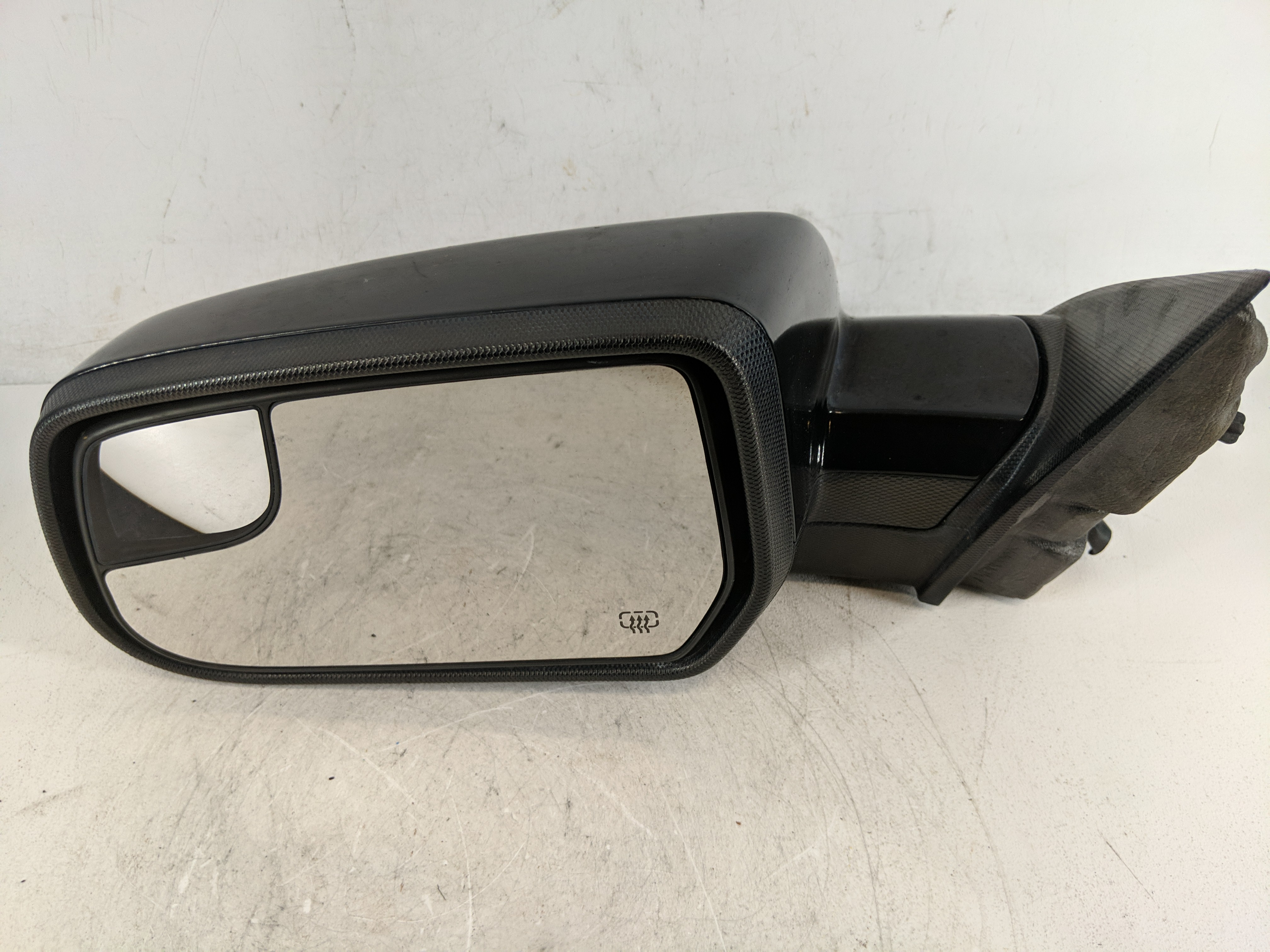 2011-2014 Chevrolet Equinox Driver Left Side View Power Door Mirror 1202908 - Oemusedautoparts1.com